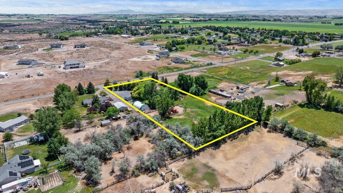 main property photo 39