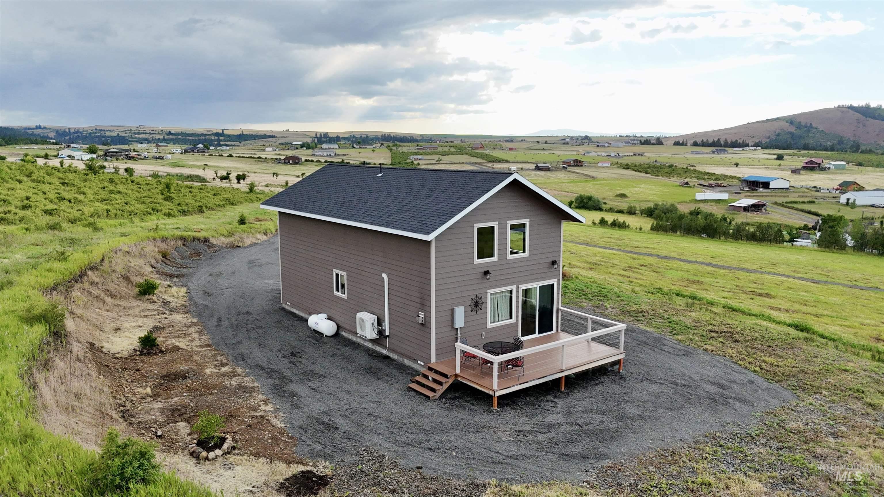 main property photo 29