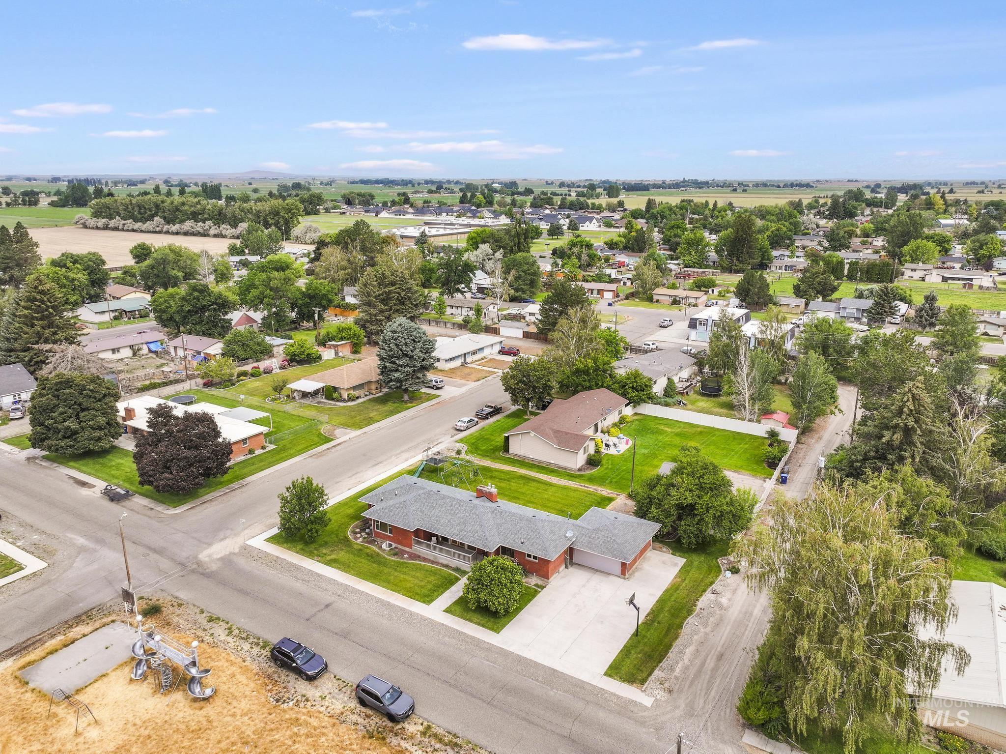 main property photo 46