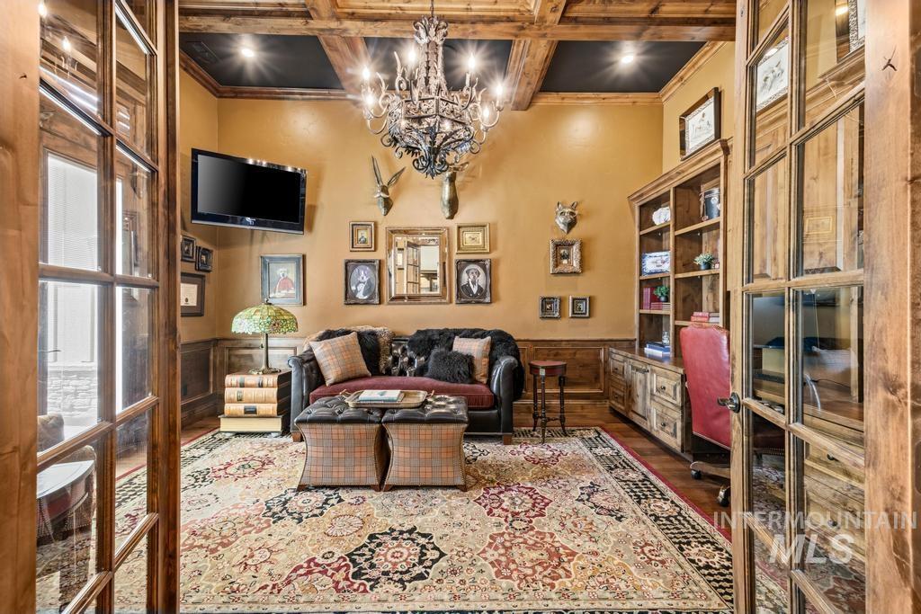 main property photo 23