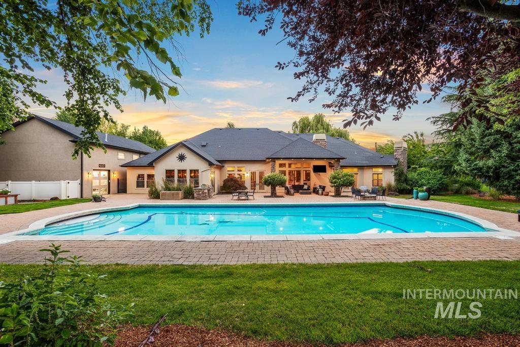 main property photo 4