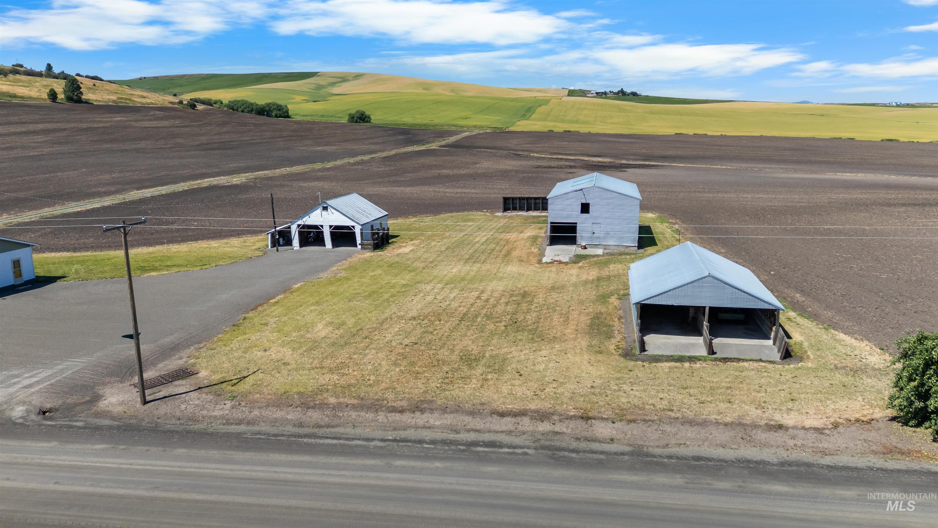 main property photo 26