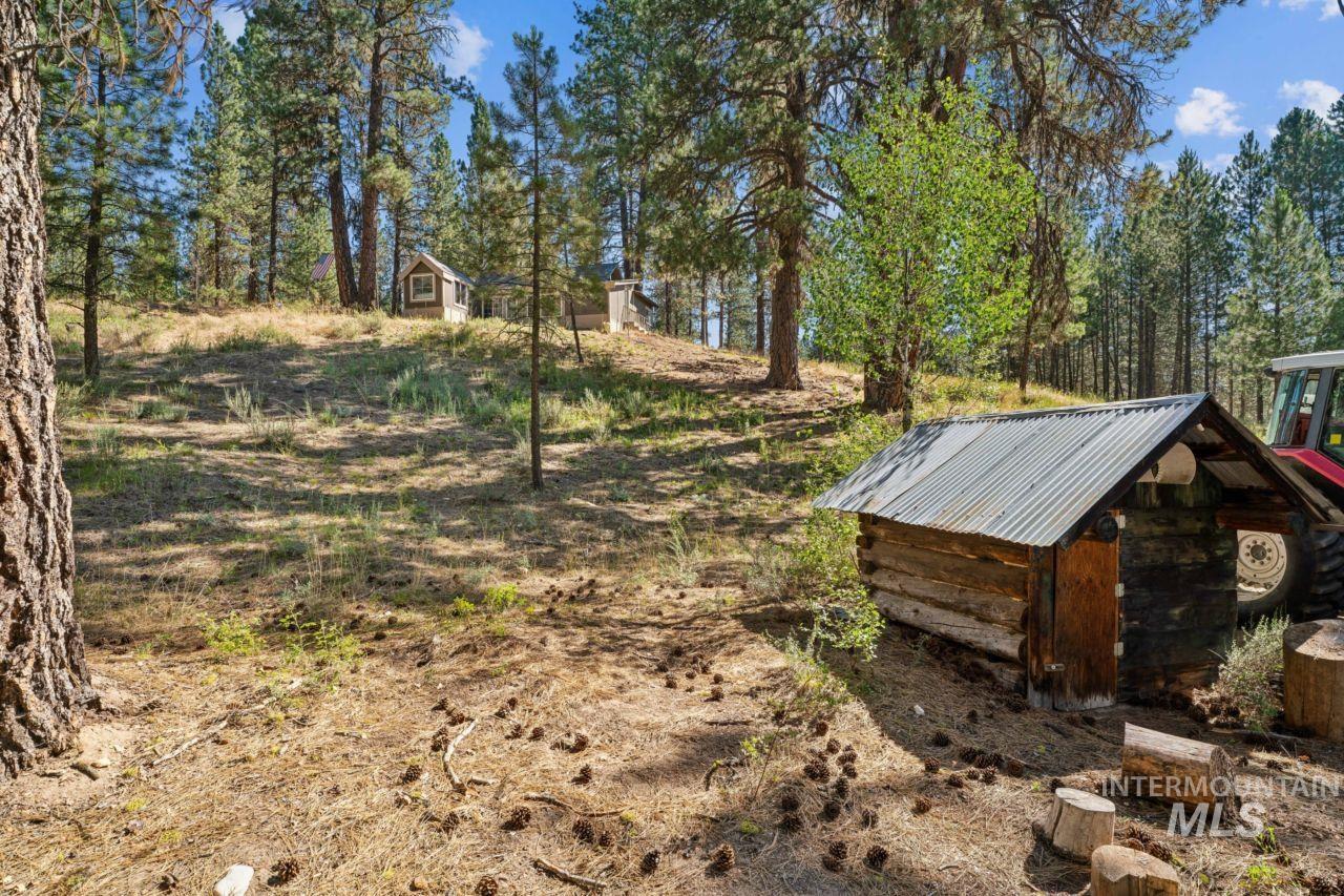 main property photo 37