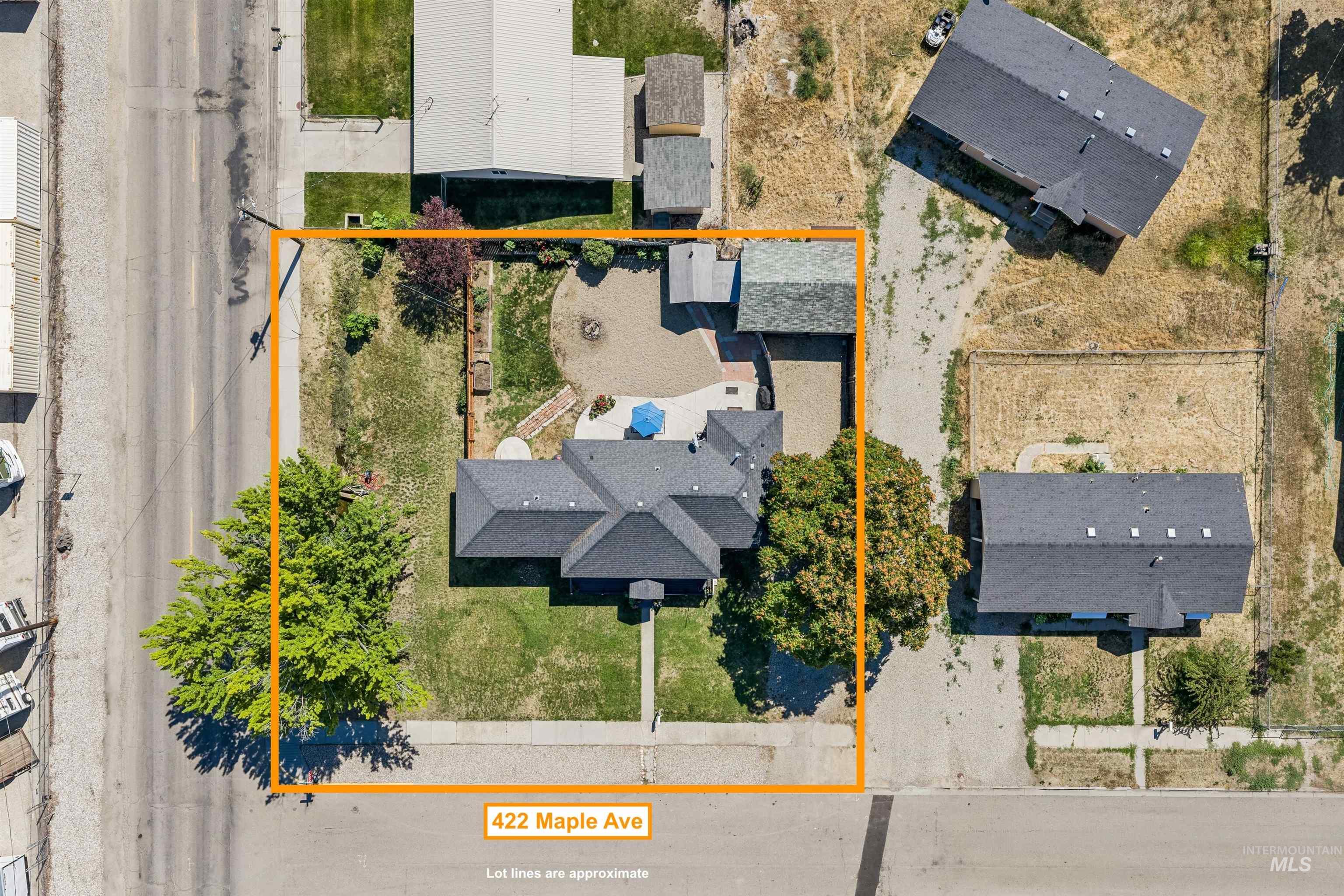main property photo 37