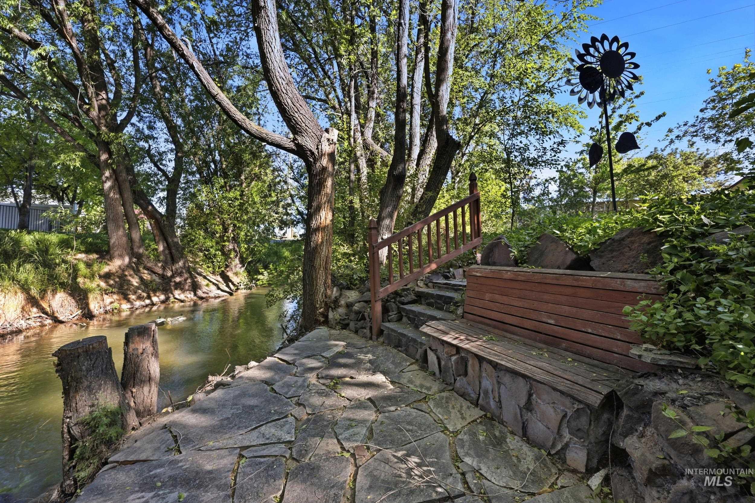 main property photo 34