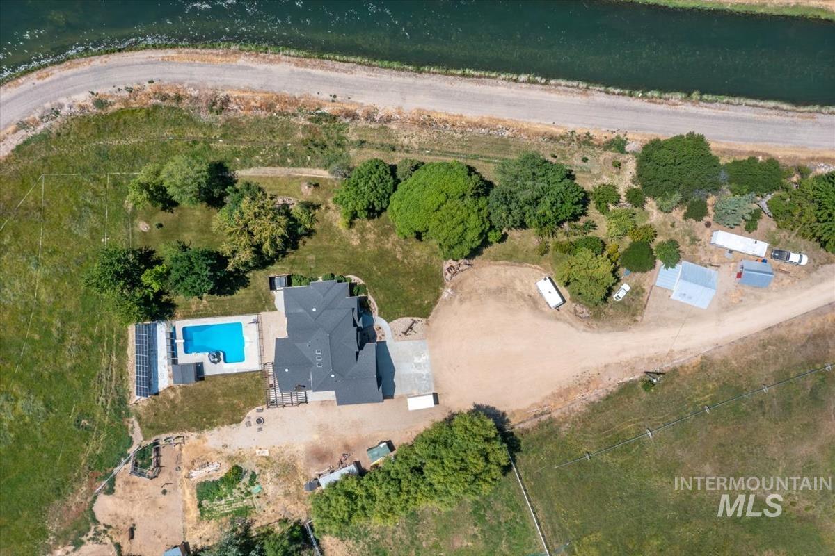 main property photo 48