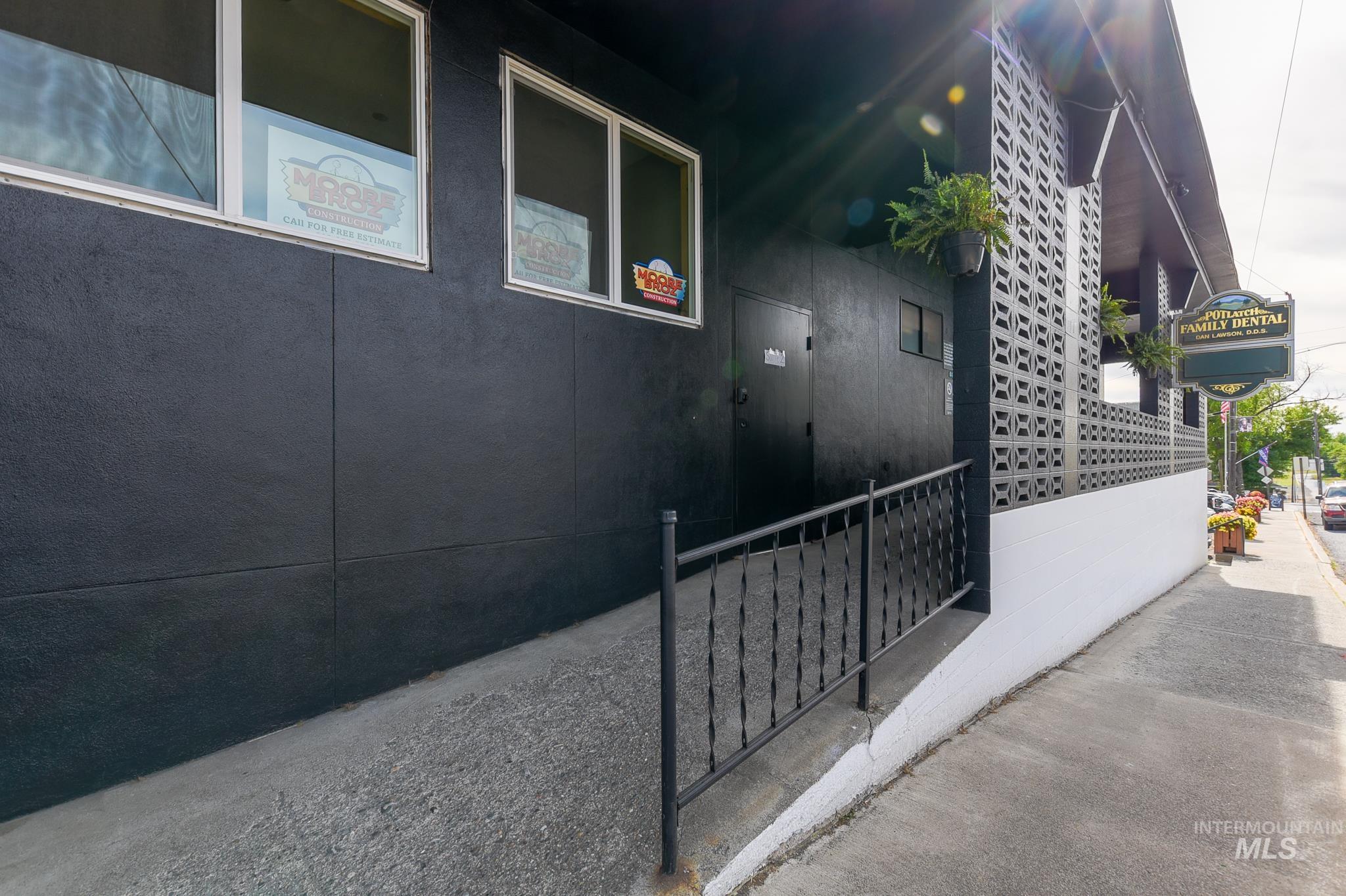 main property photo 17
