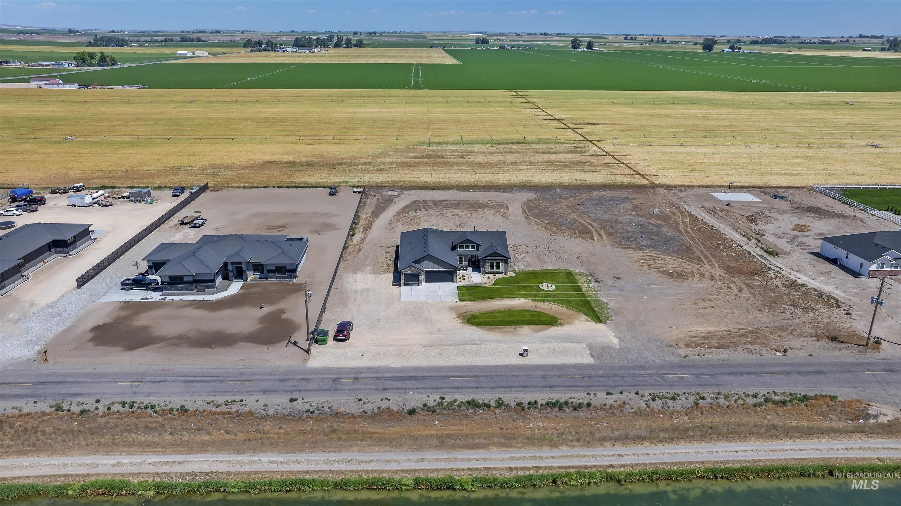 main property photo 41
