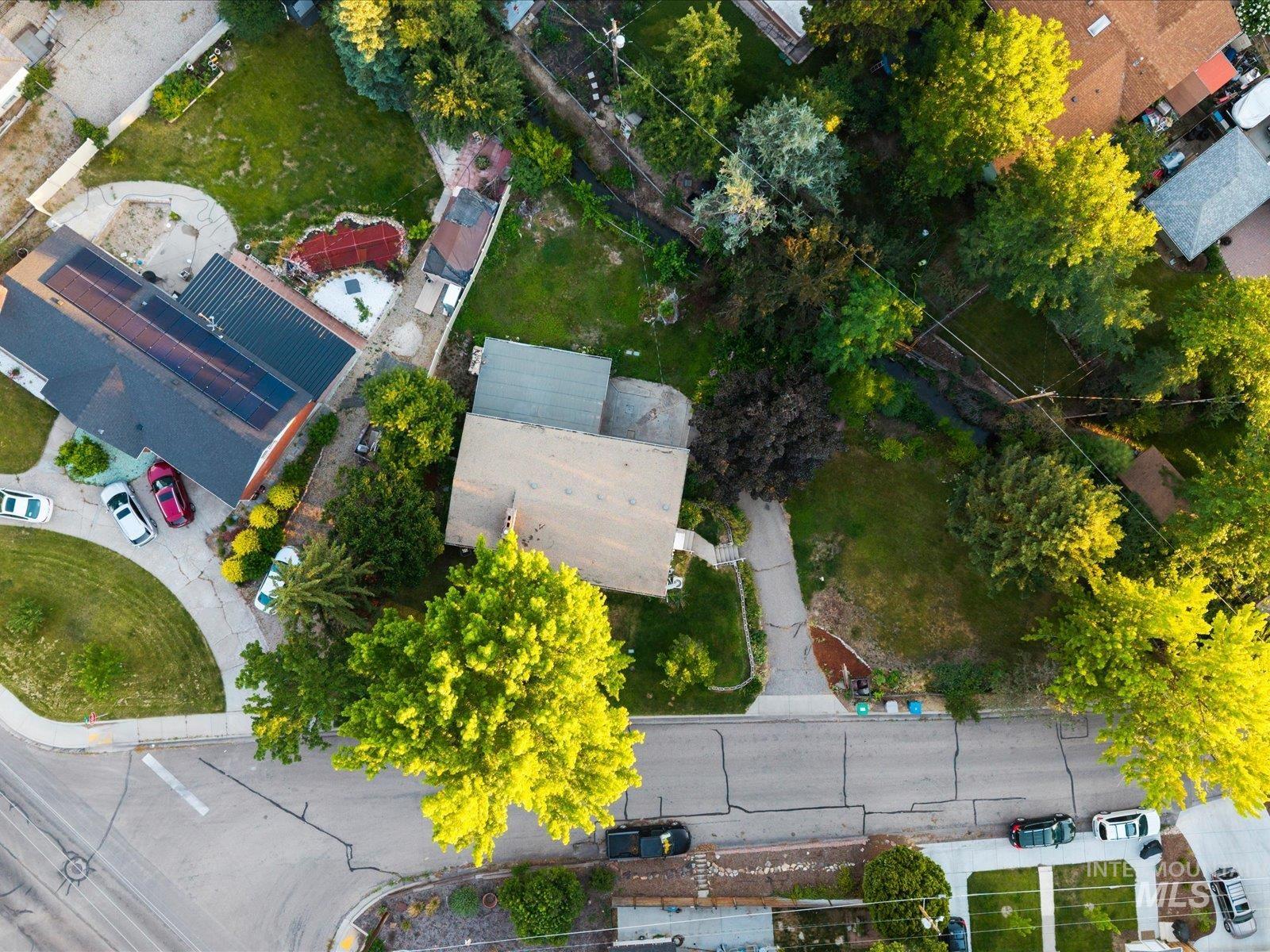 main property photo 29