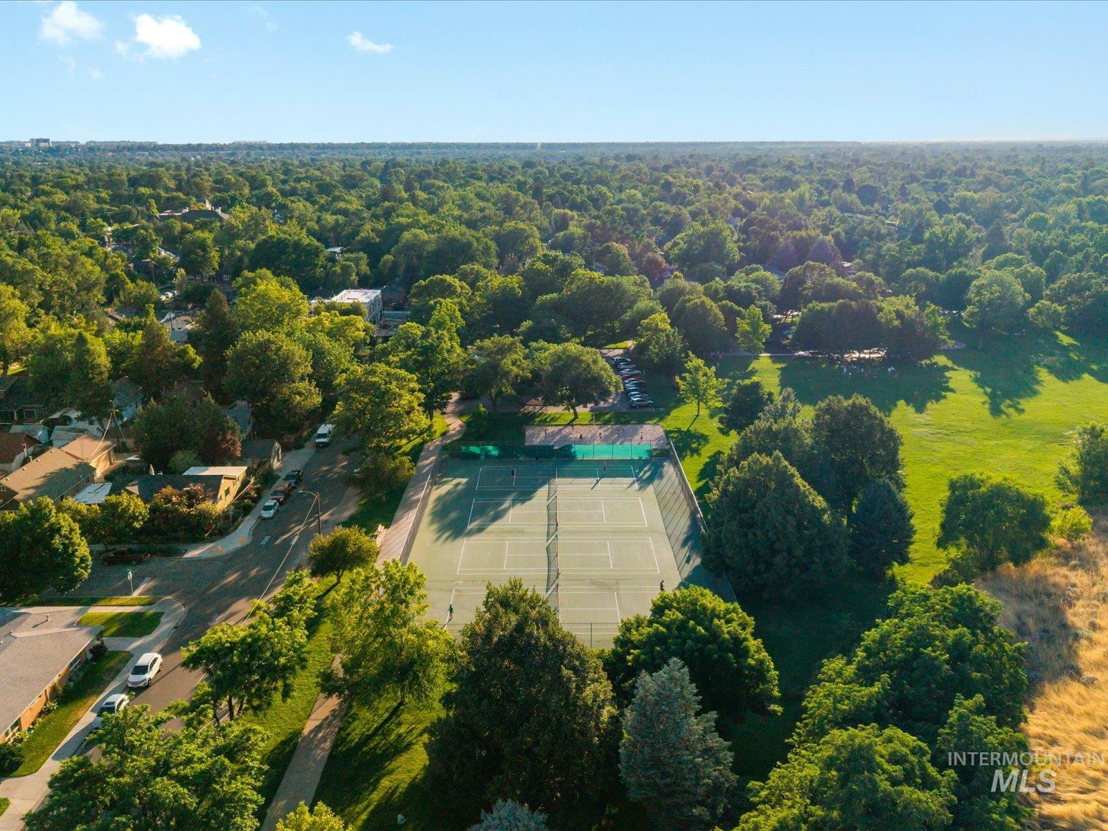 main property photo 33