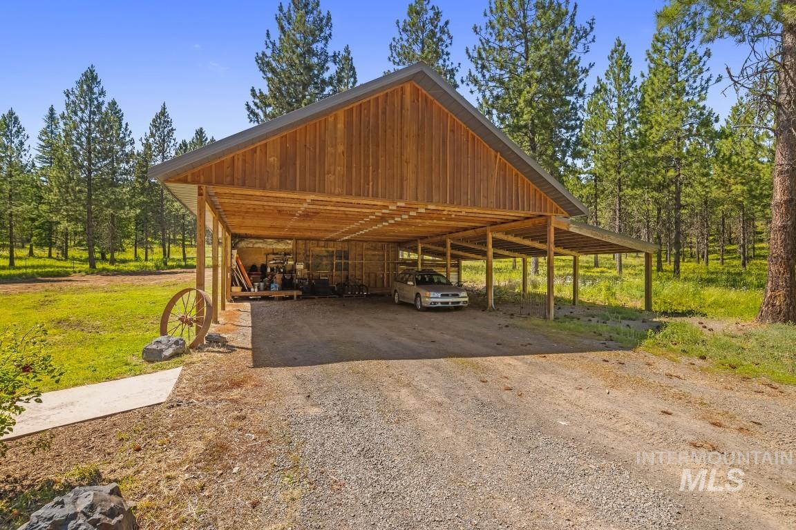 main property photo 42