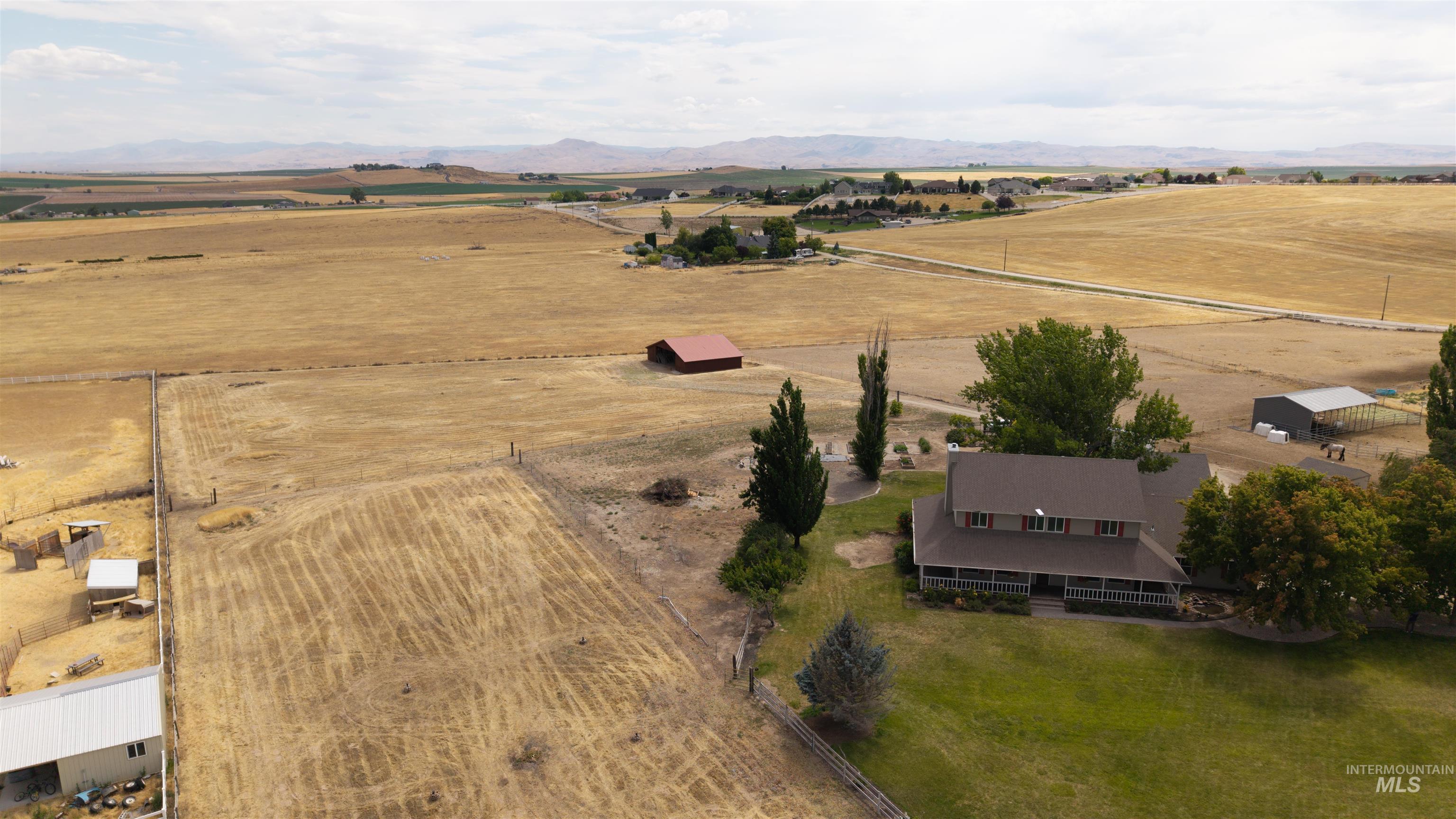 main property photo 41
