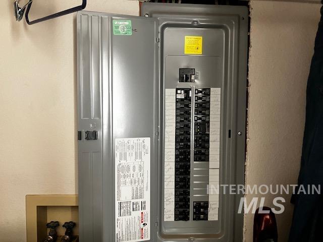 main property photo 24