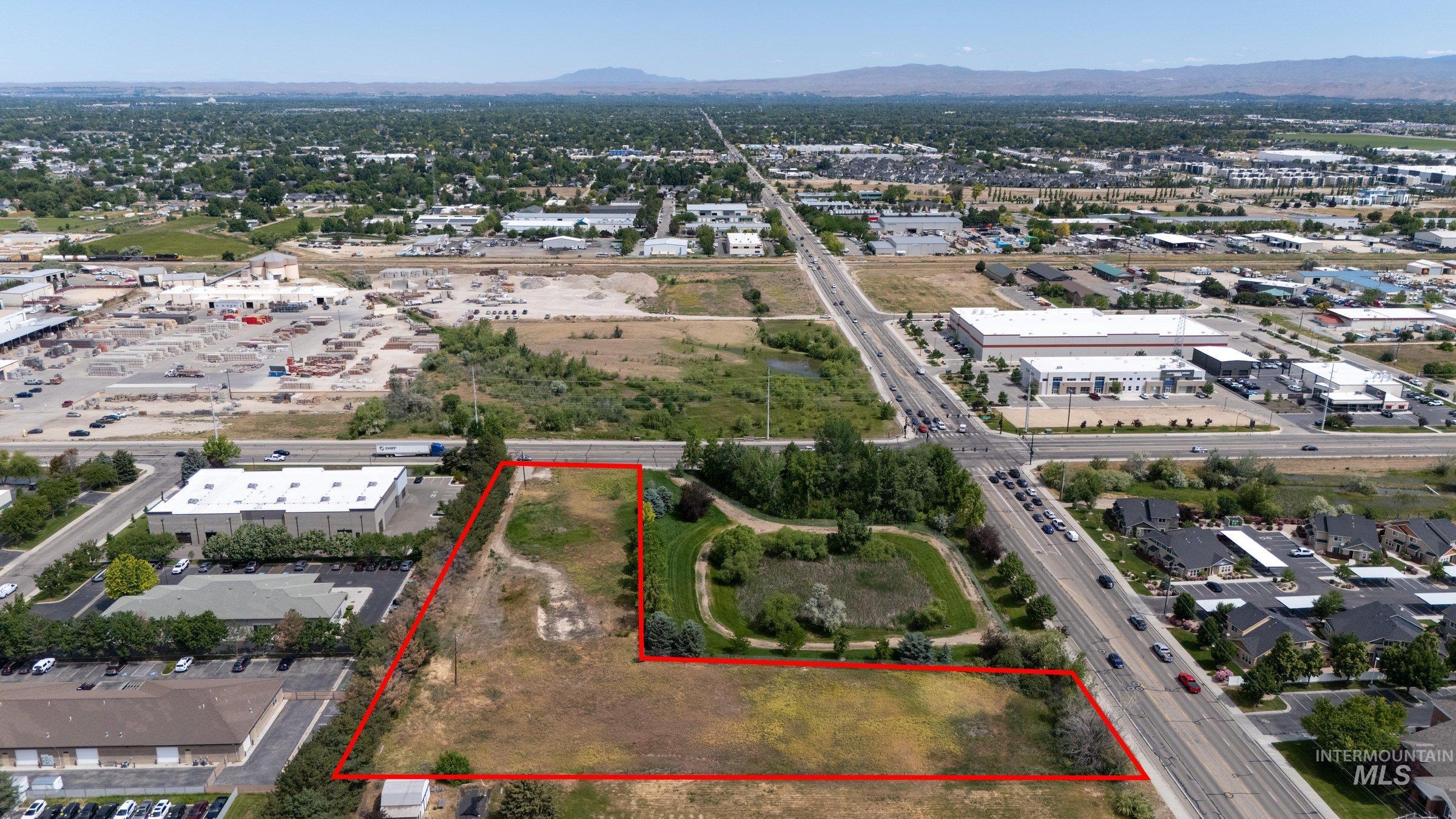 main property photo 10