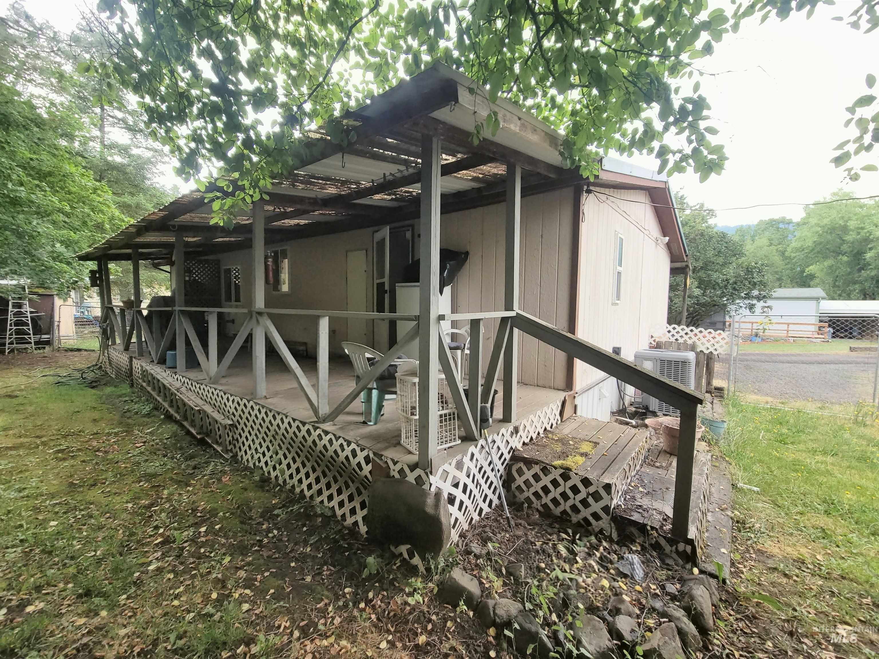 main property photo 22