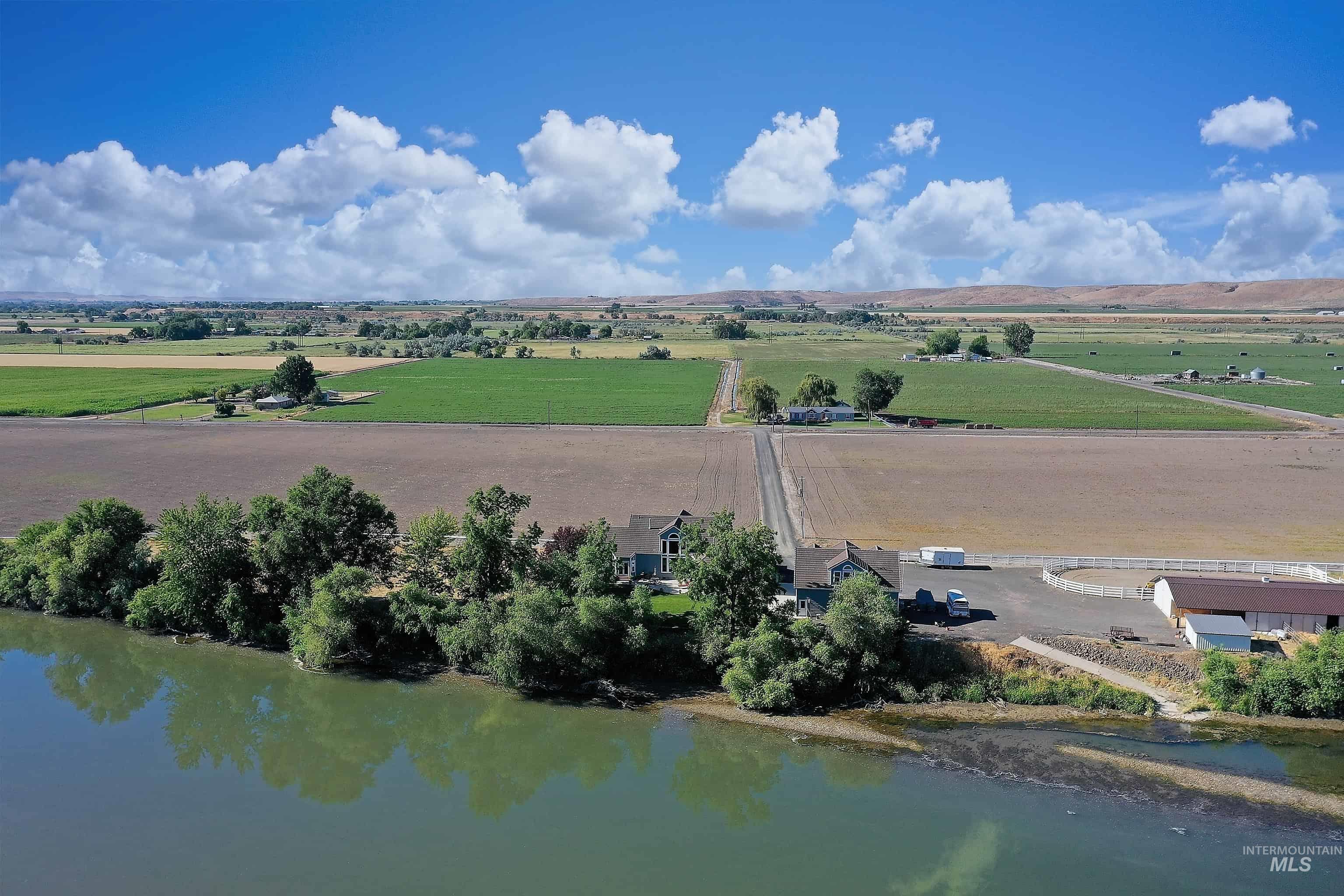 main property photo 4