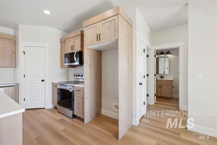 property viewer photo 10