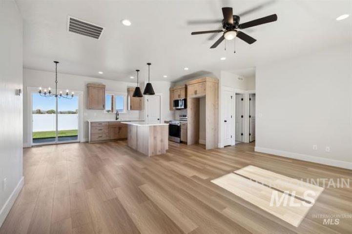 property viewer photo 16