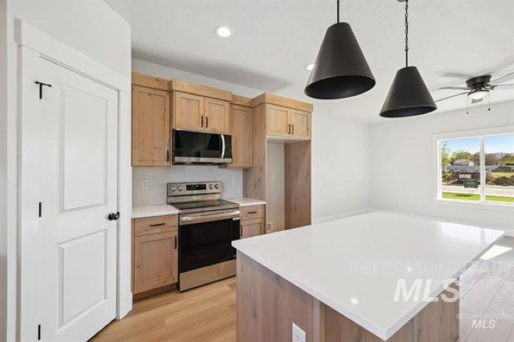property viewer photo 6