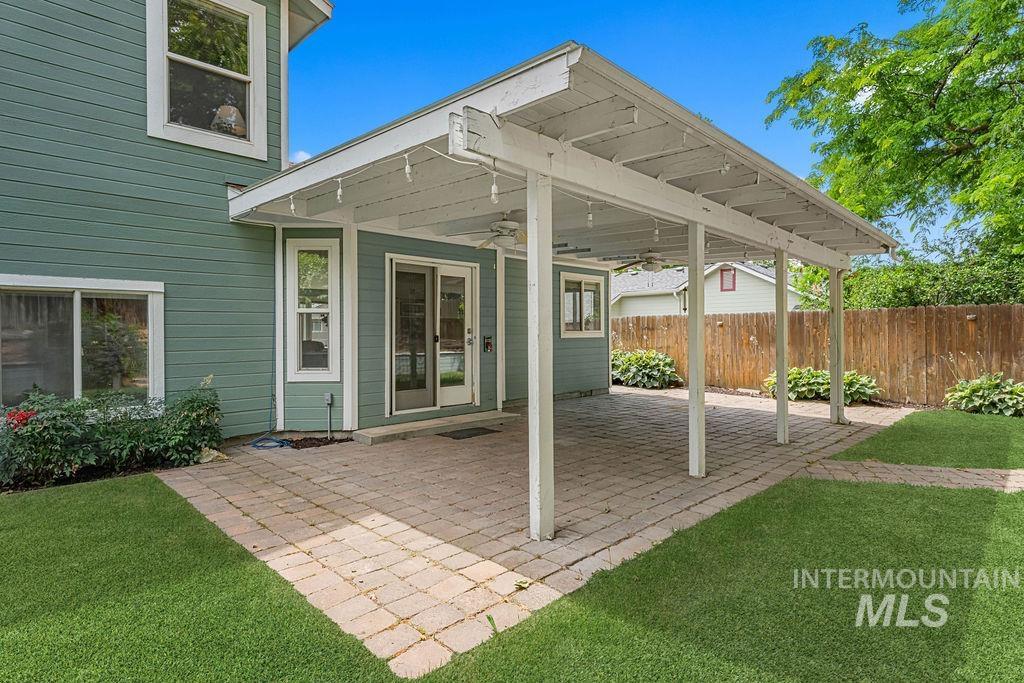 main property photo 12