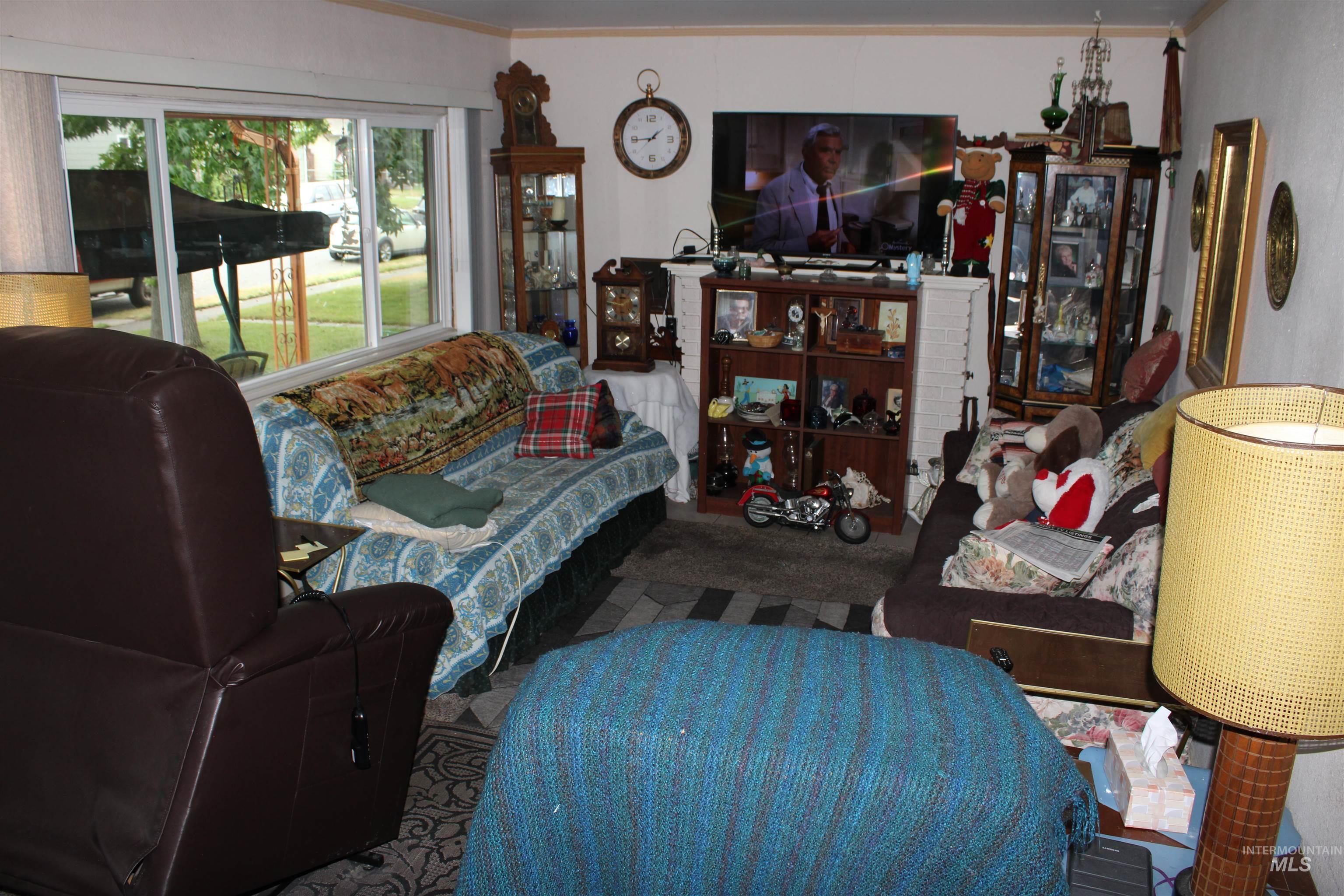 main property photo 12