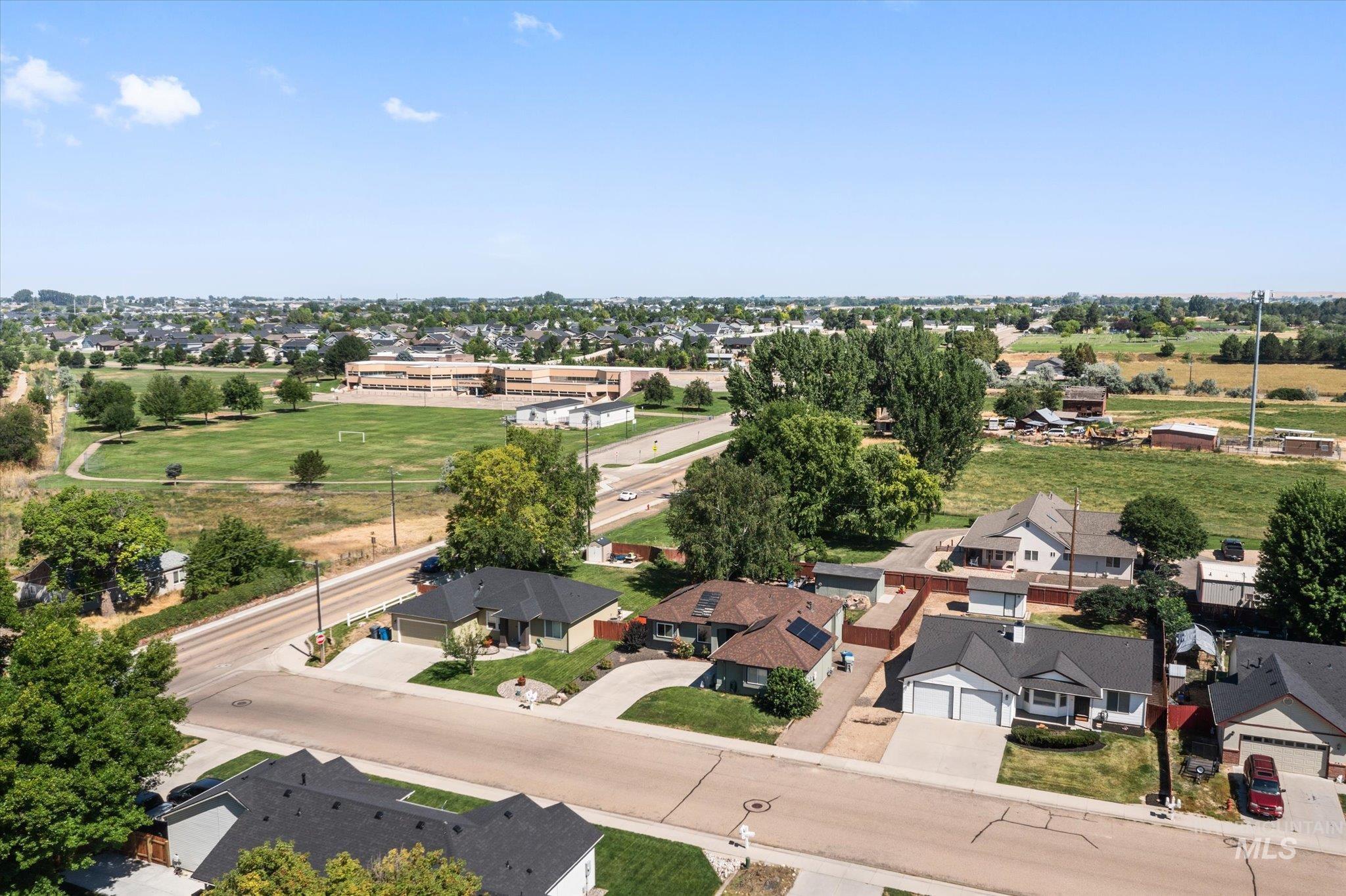 main property photo 39