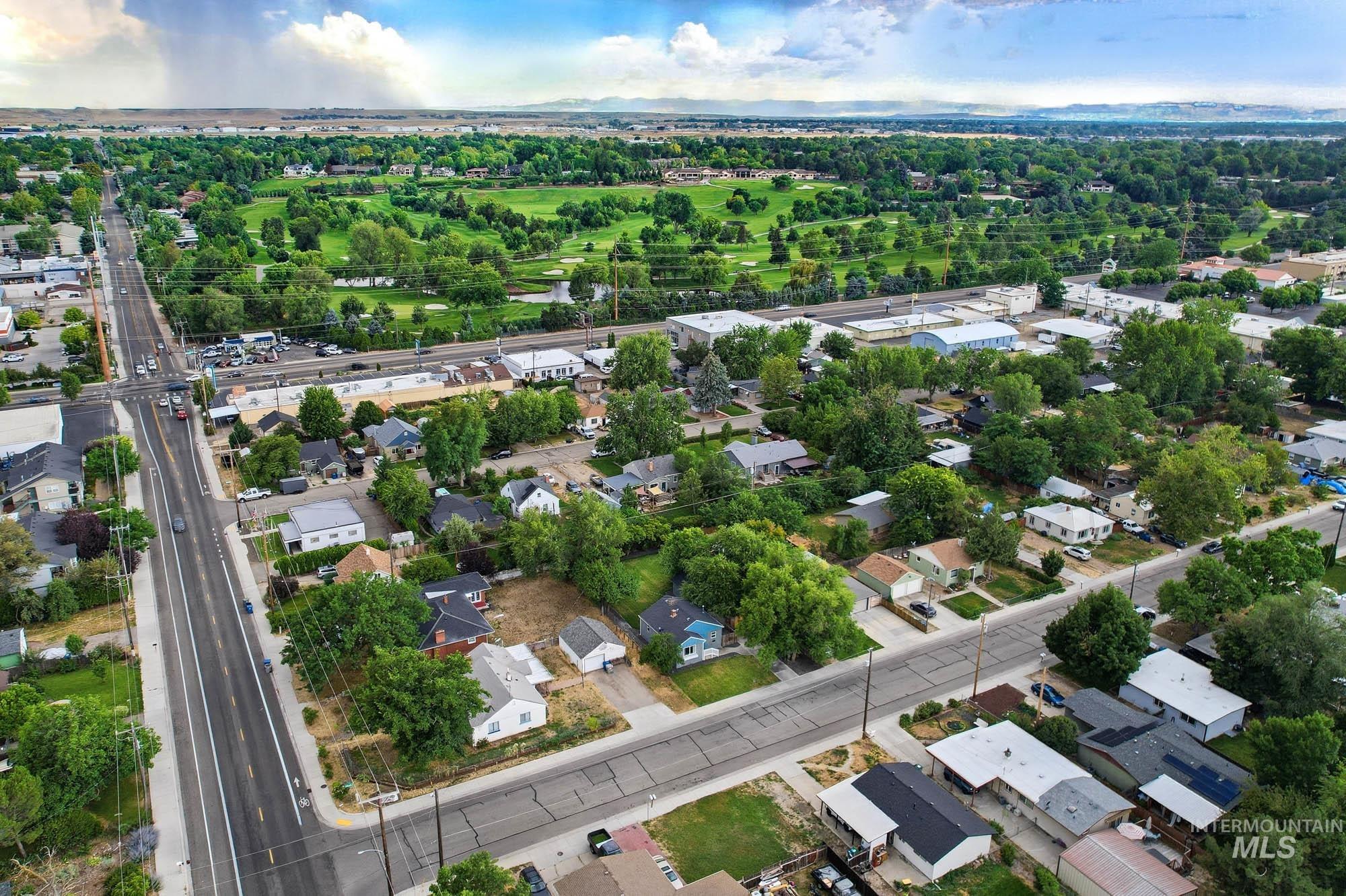 main property photo 32