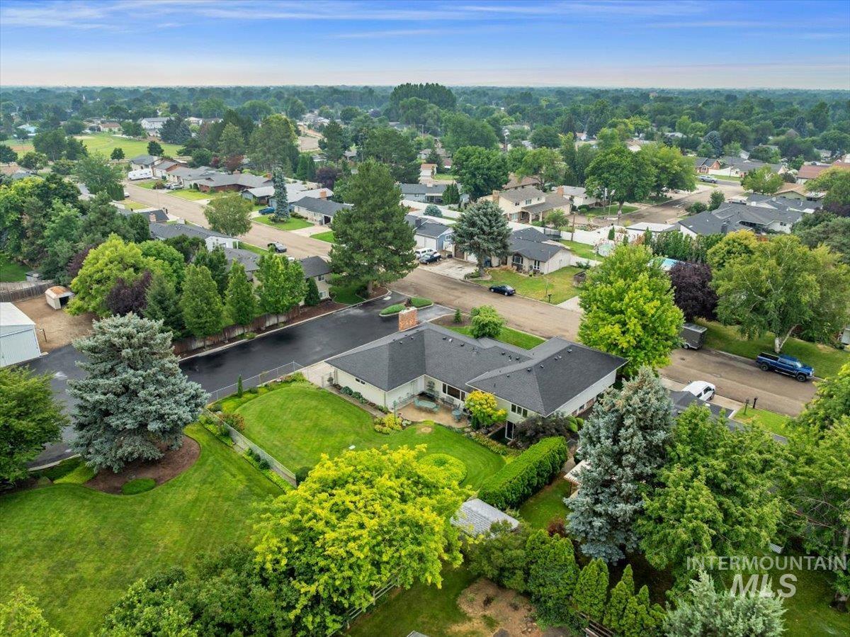 main property photo 49