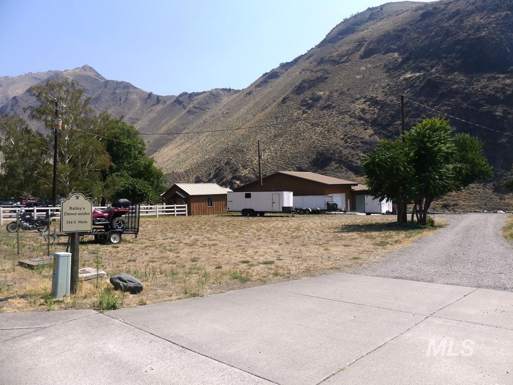 main property photo 17