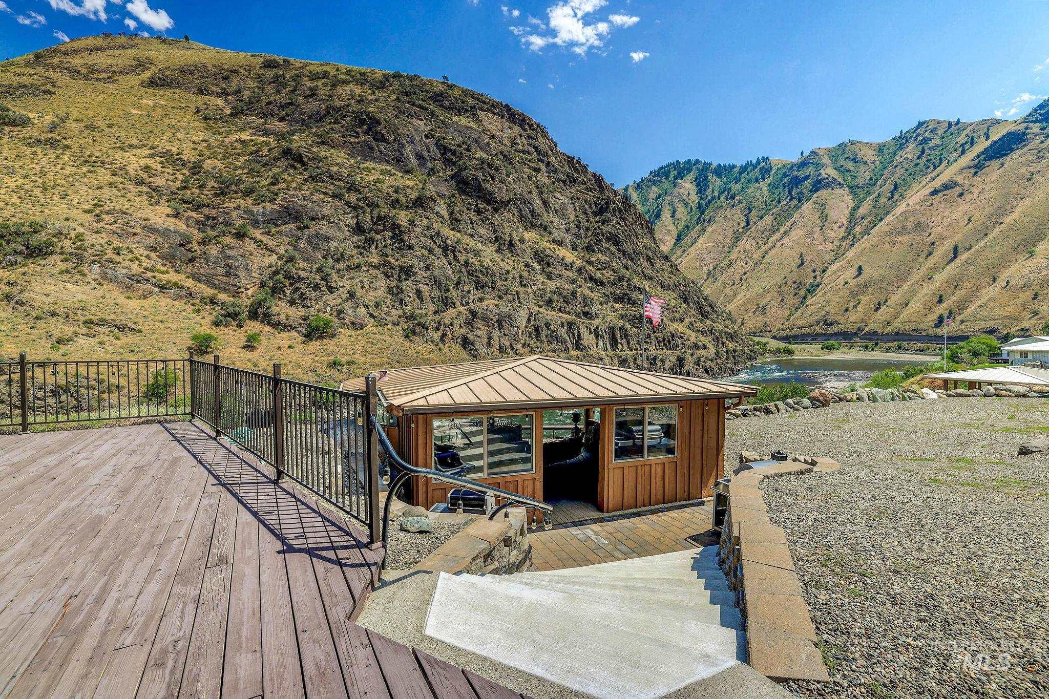 main property photo 19