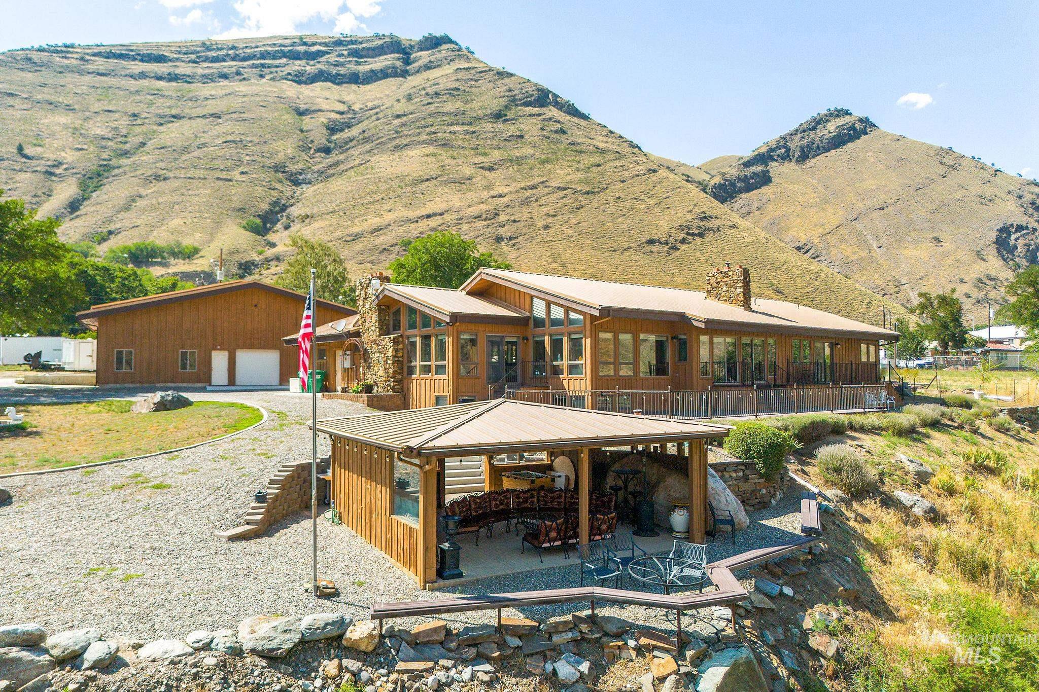 main property photo 3