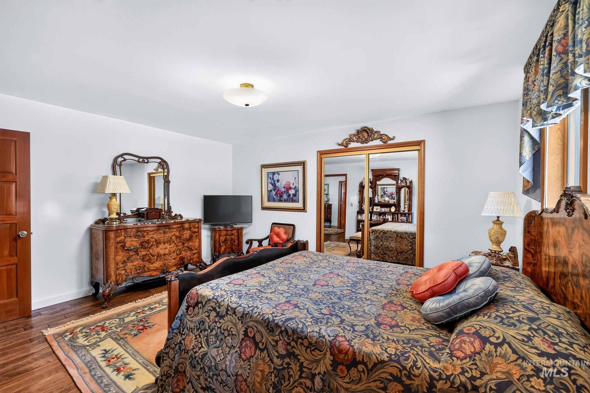 main property photo 45