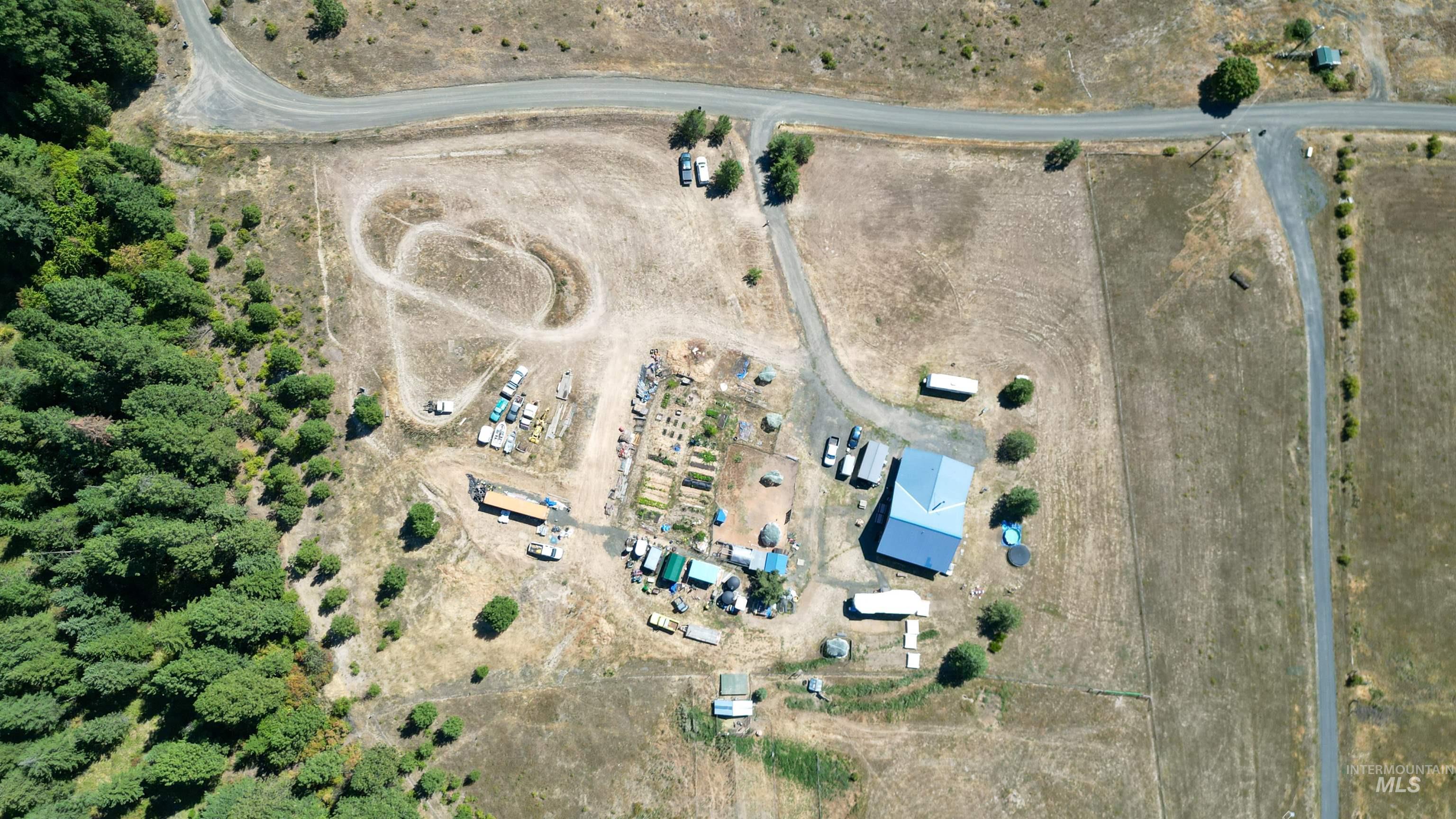main property photo 22