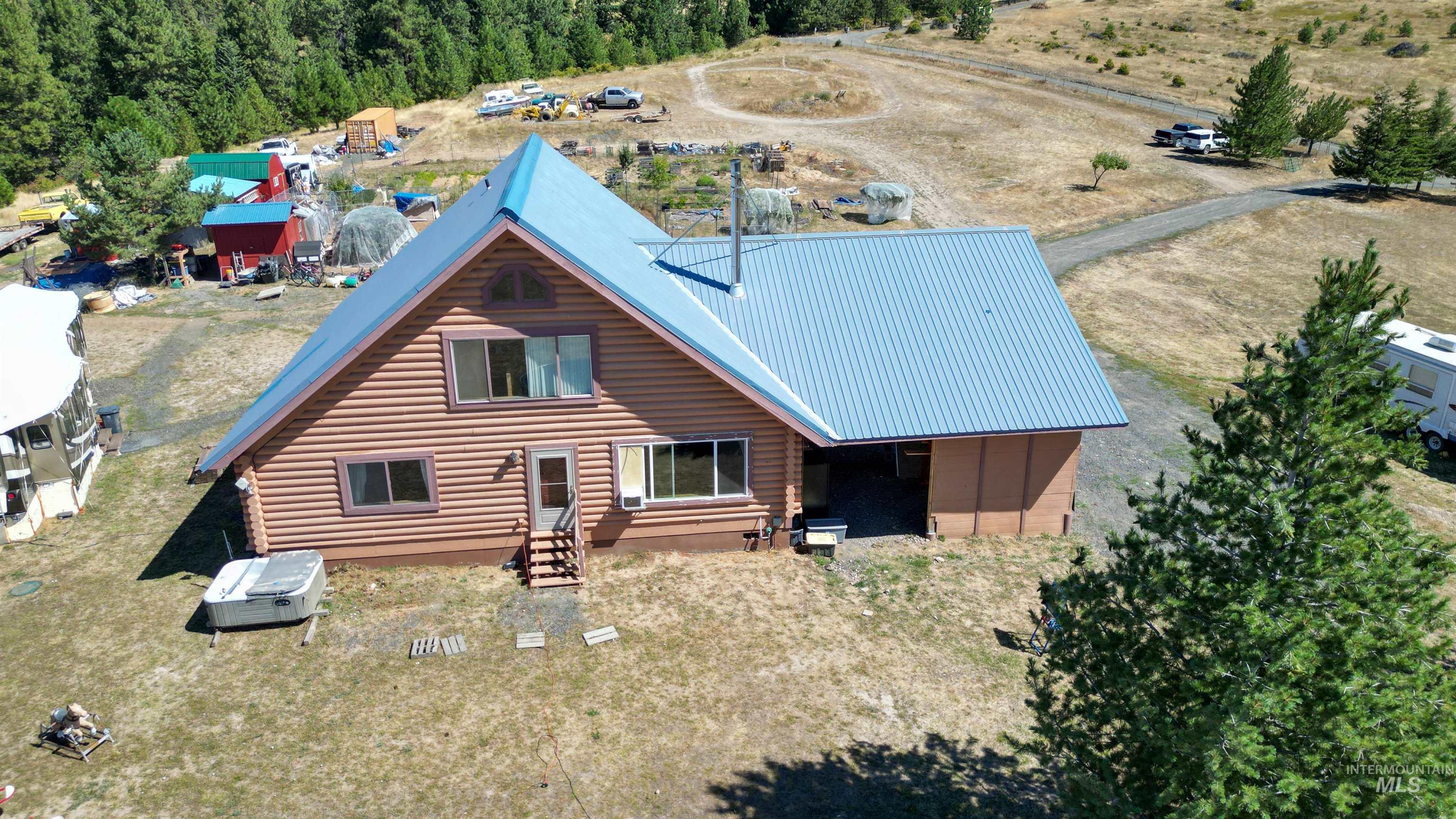 main property photo 28