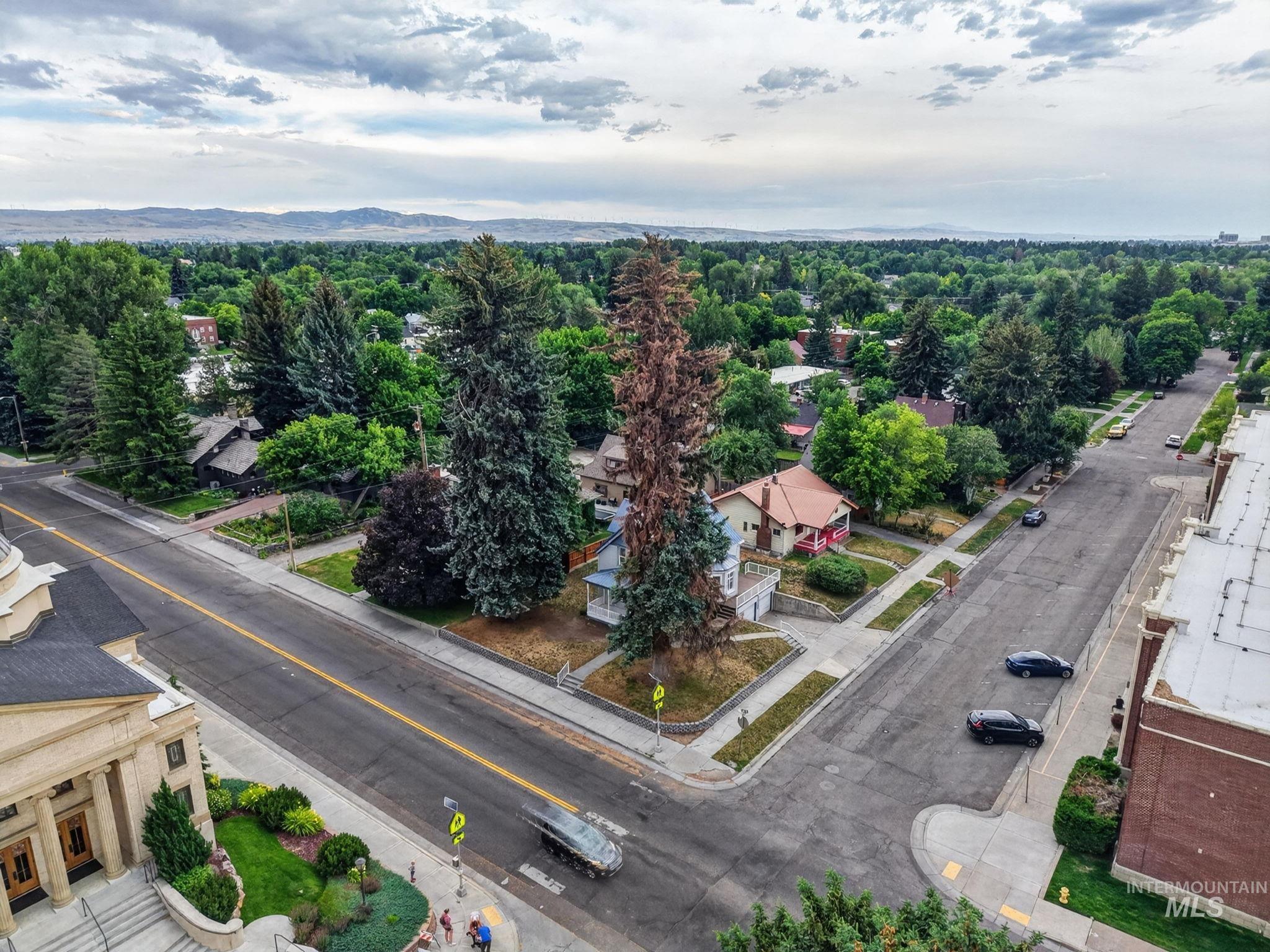 main property photo 46