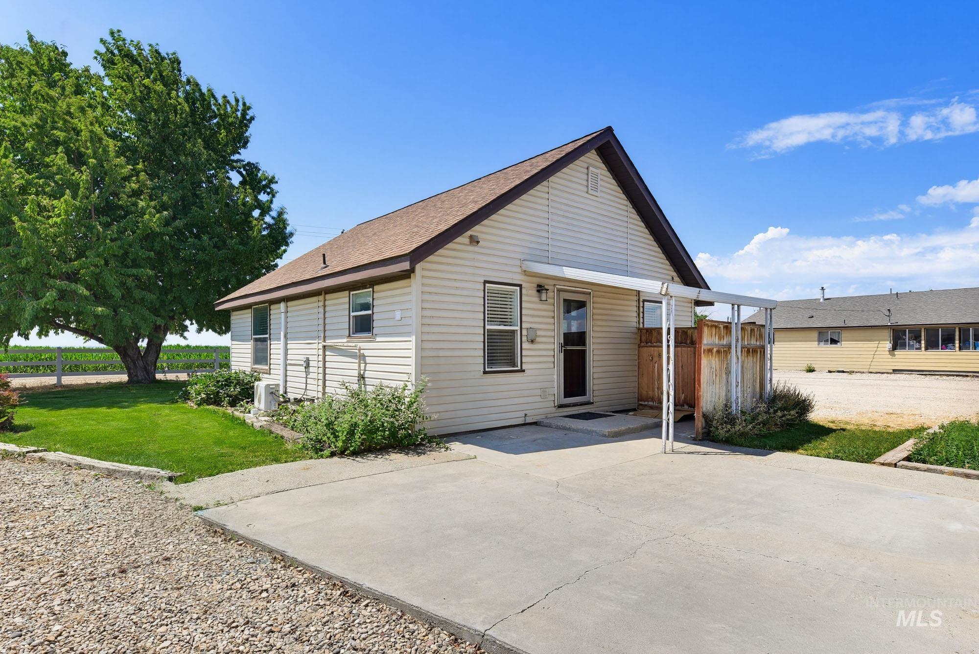 main property photo 41