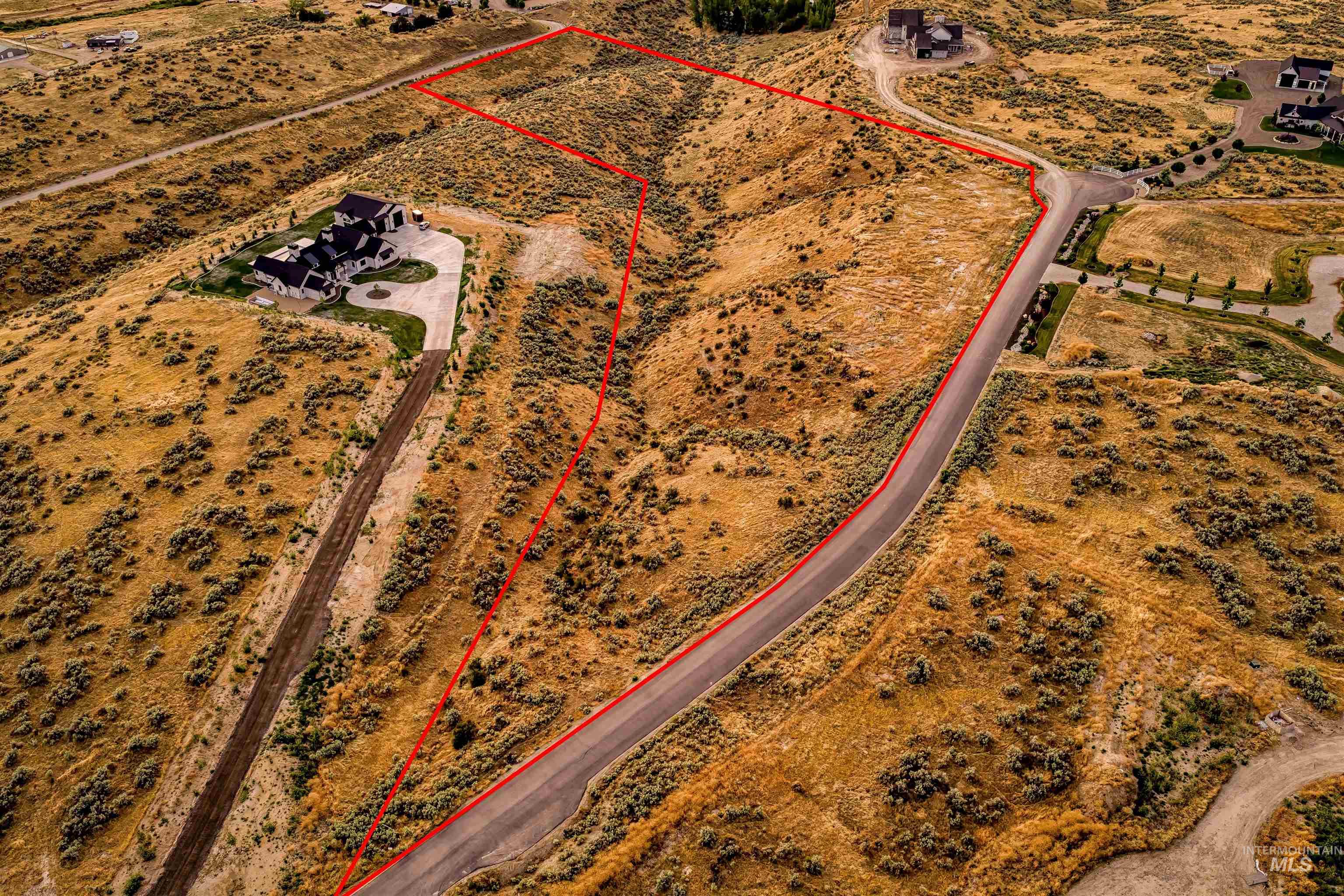 main property photo 9