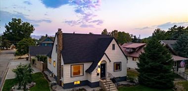 image of property with 4 Bed | 2 Bath | 2,441 Sqft