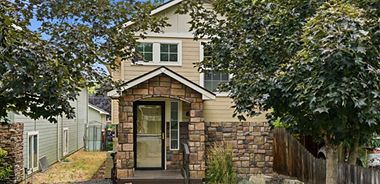 image of property with 4 Bed | 3 Bath | 1,560 Sqft