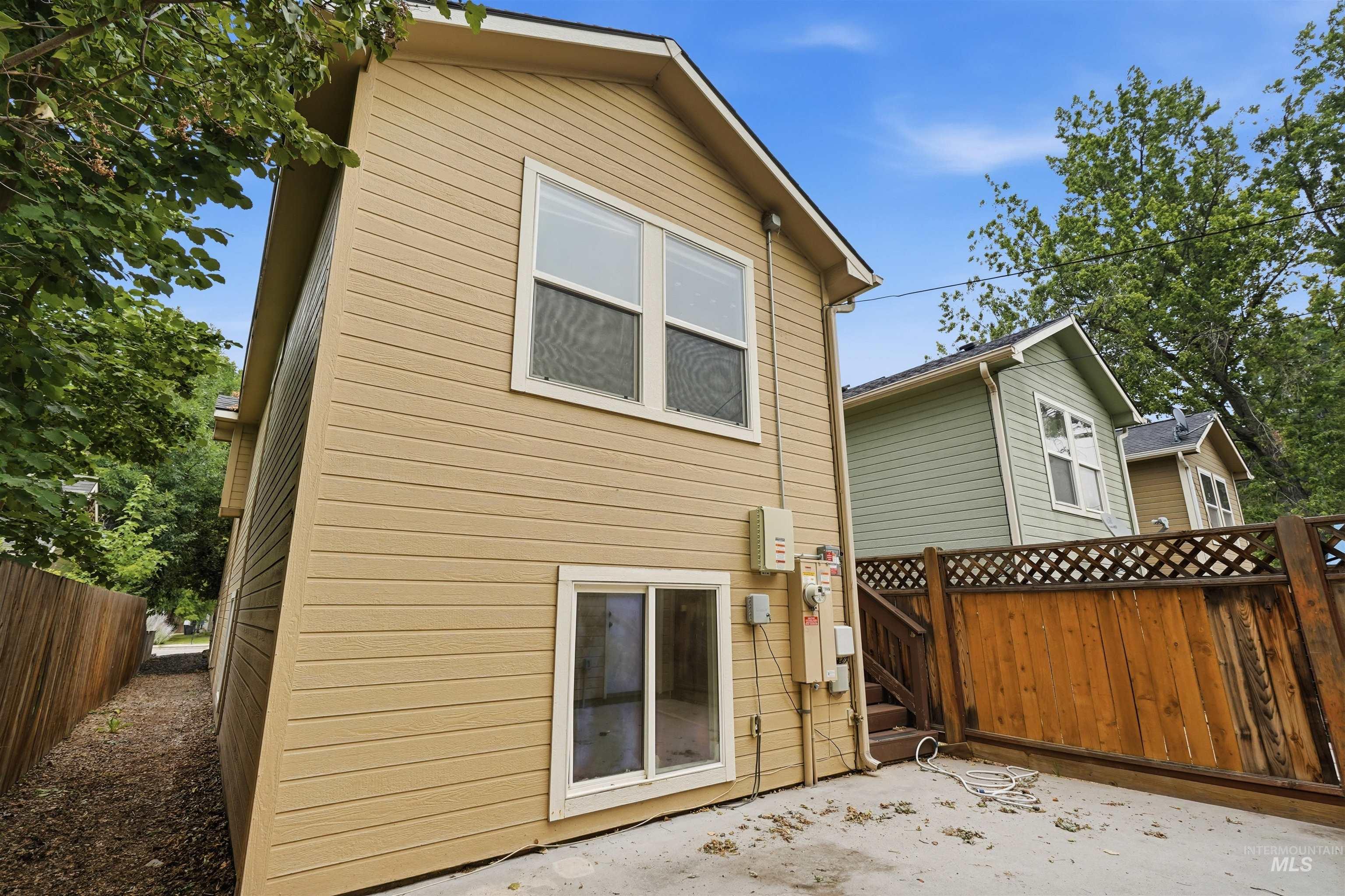 main property photo 44