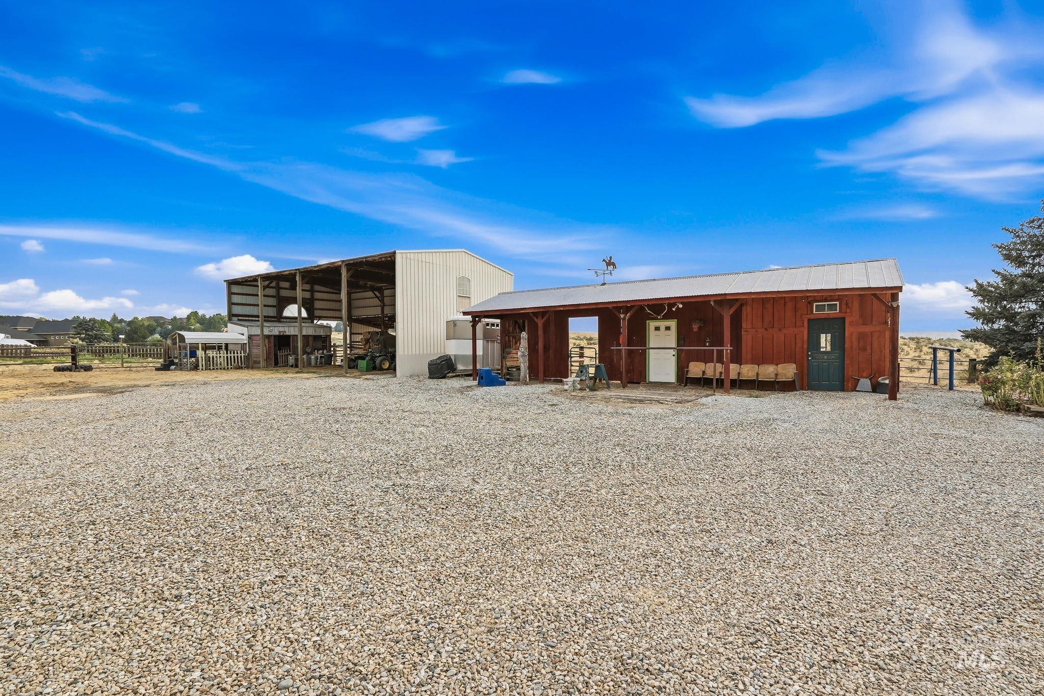 main property photo 10