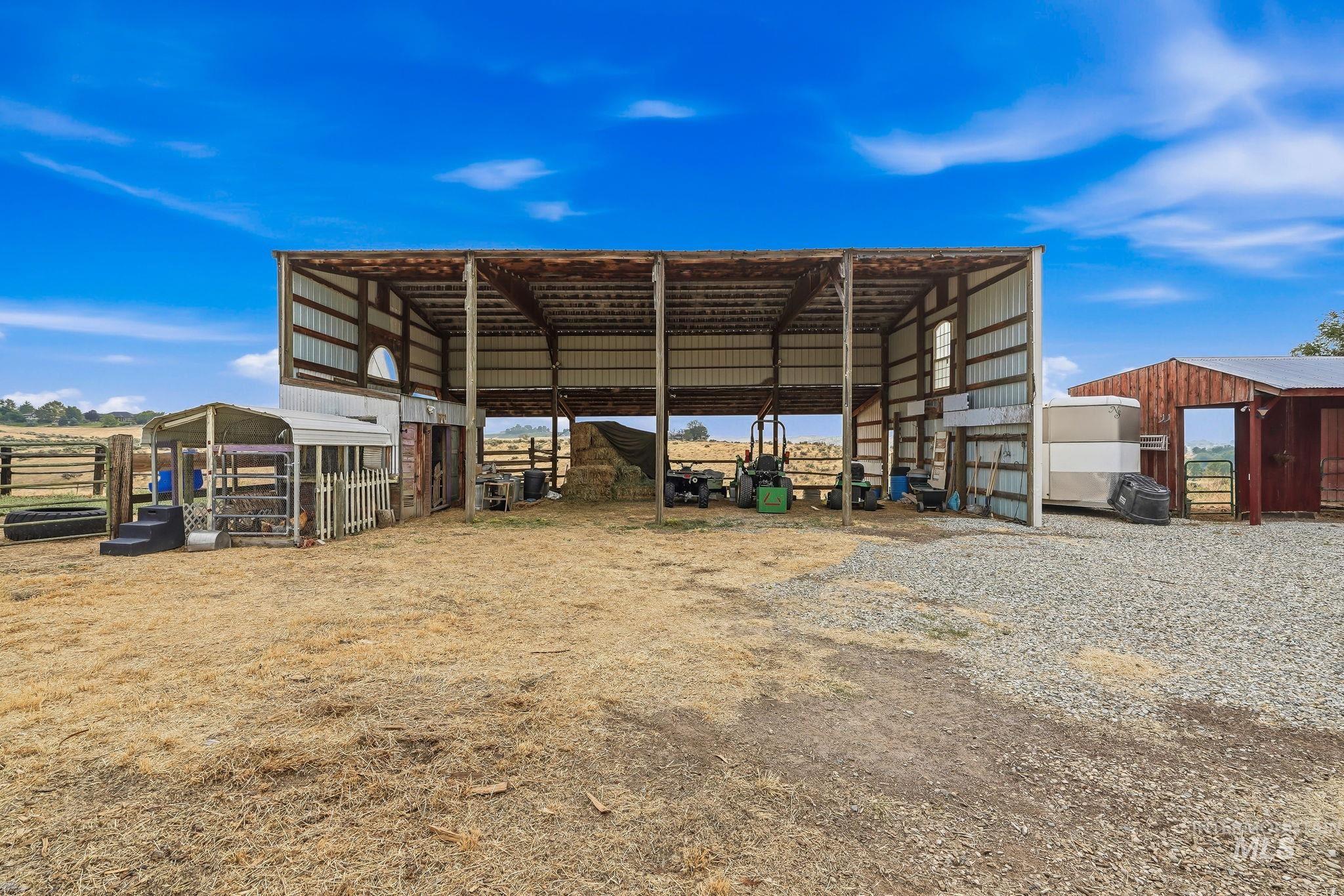 main property photo 14