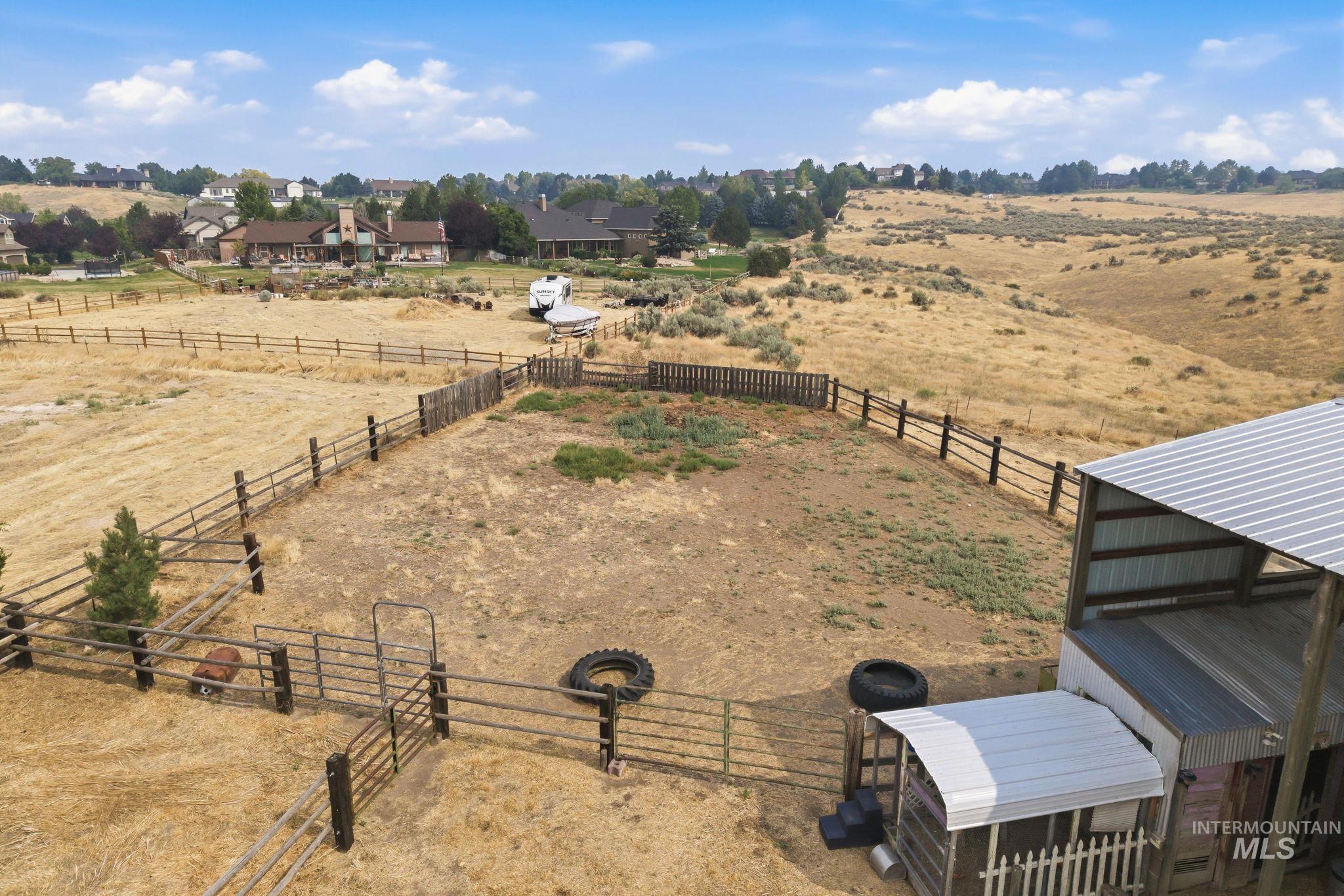 main property photo 17