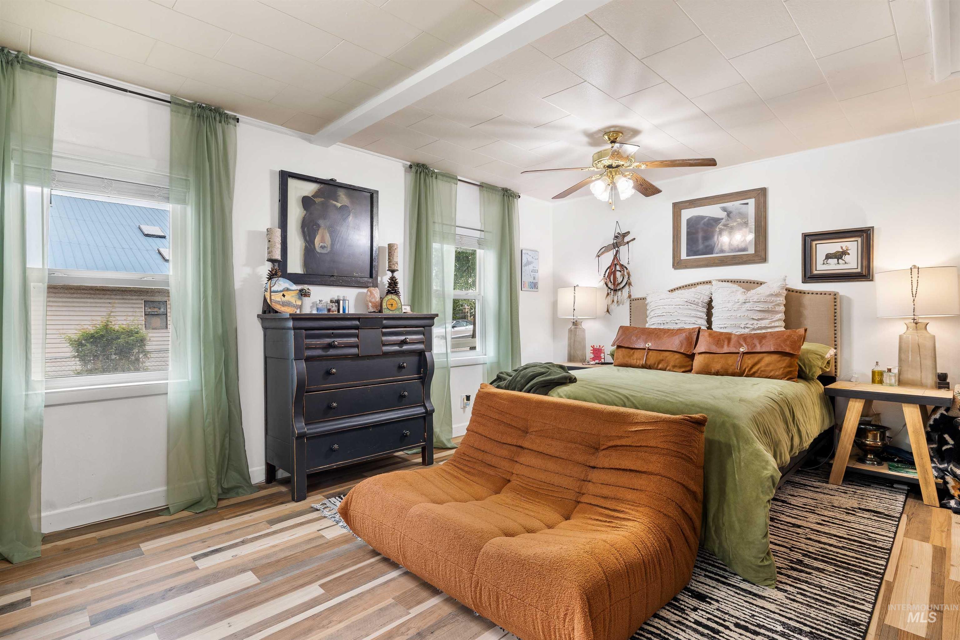 main property photo 22