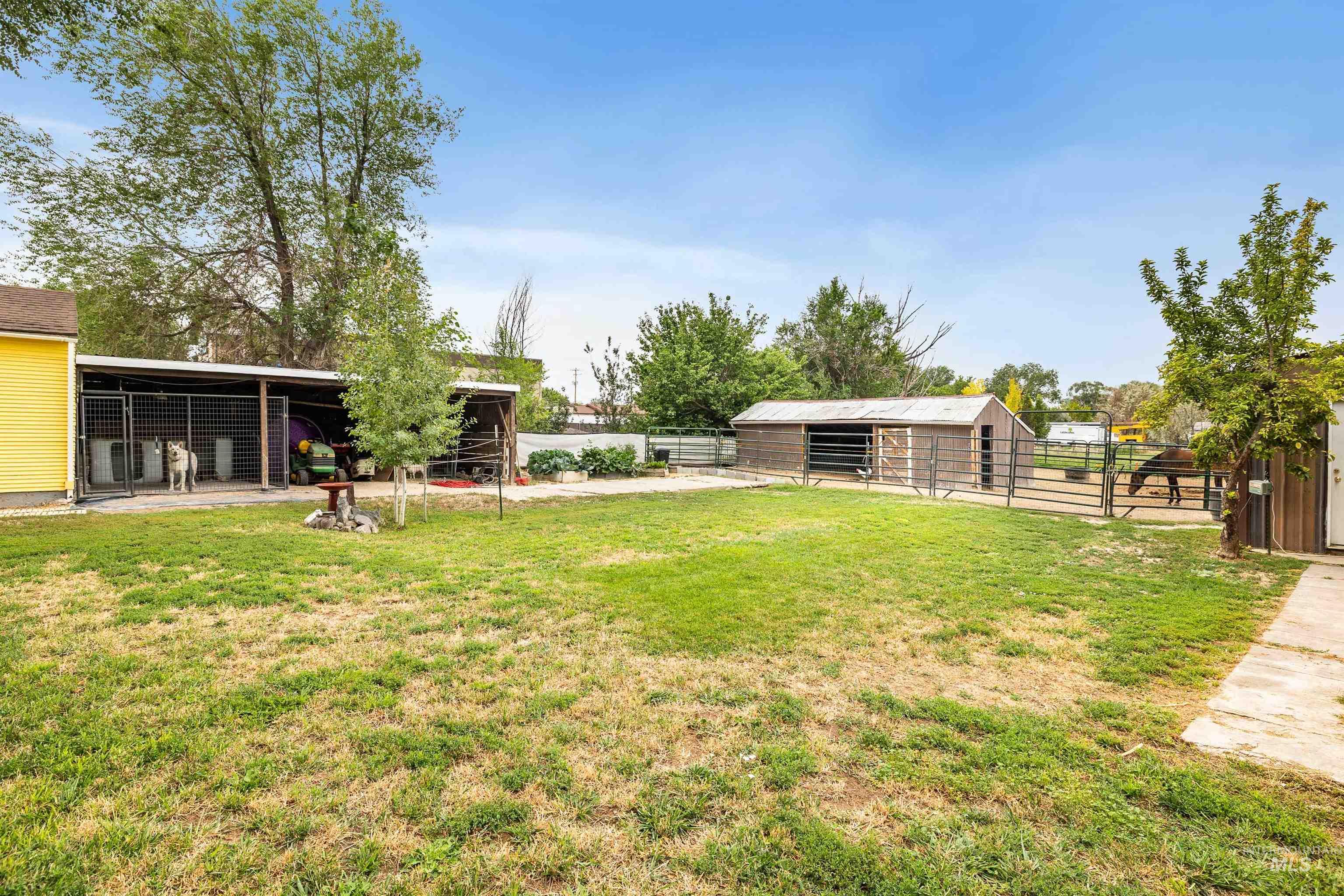 main property photo 5
