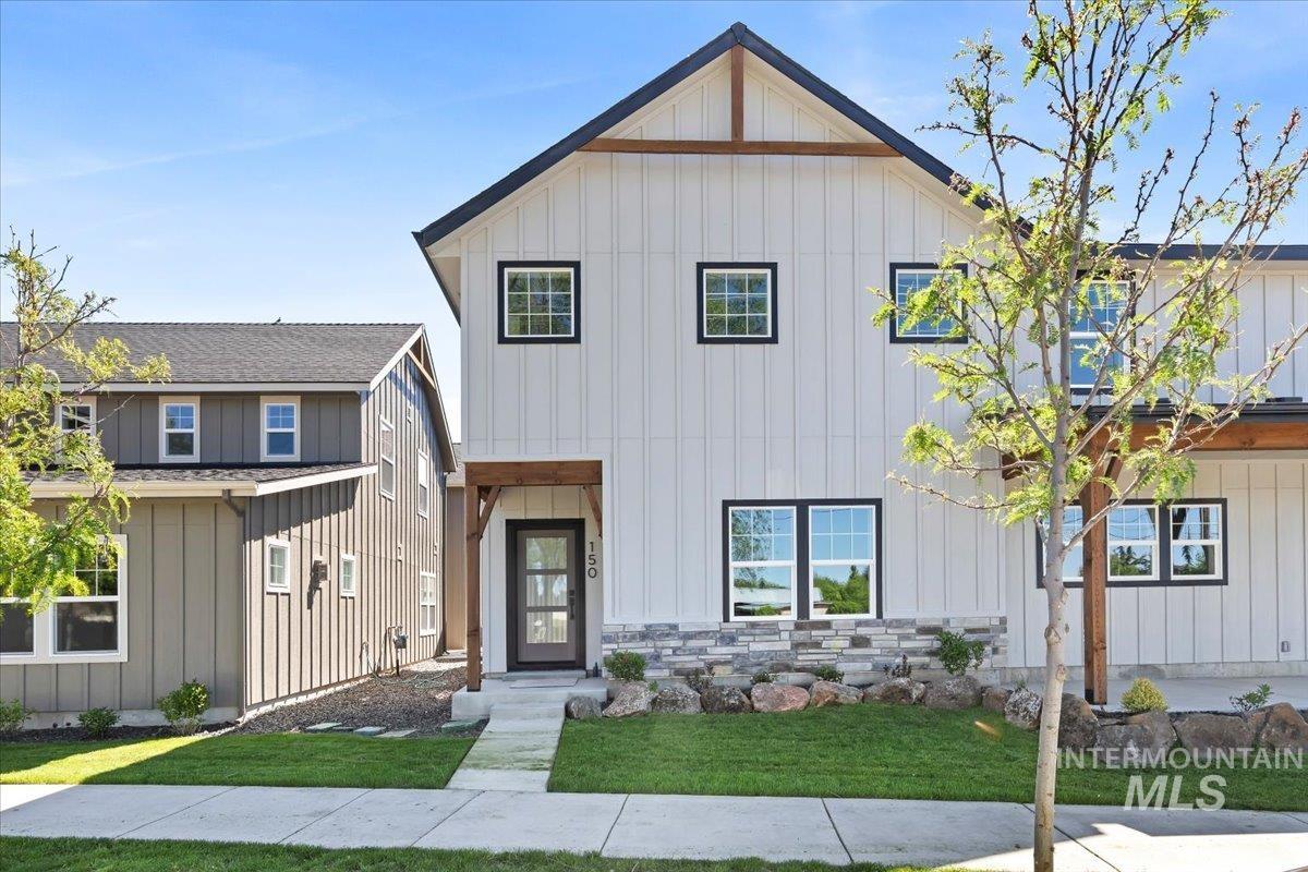 main property photo 12