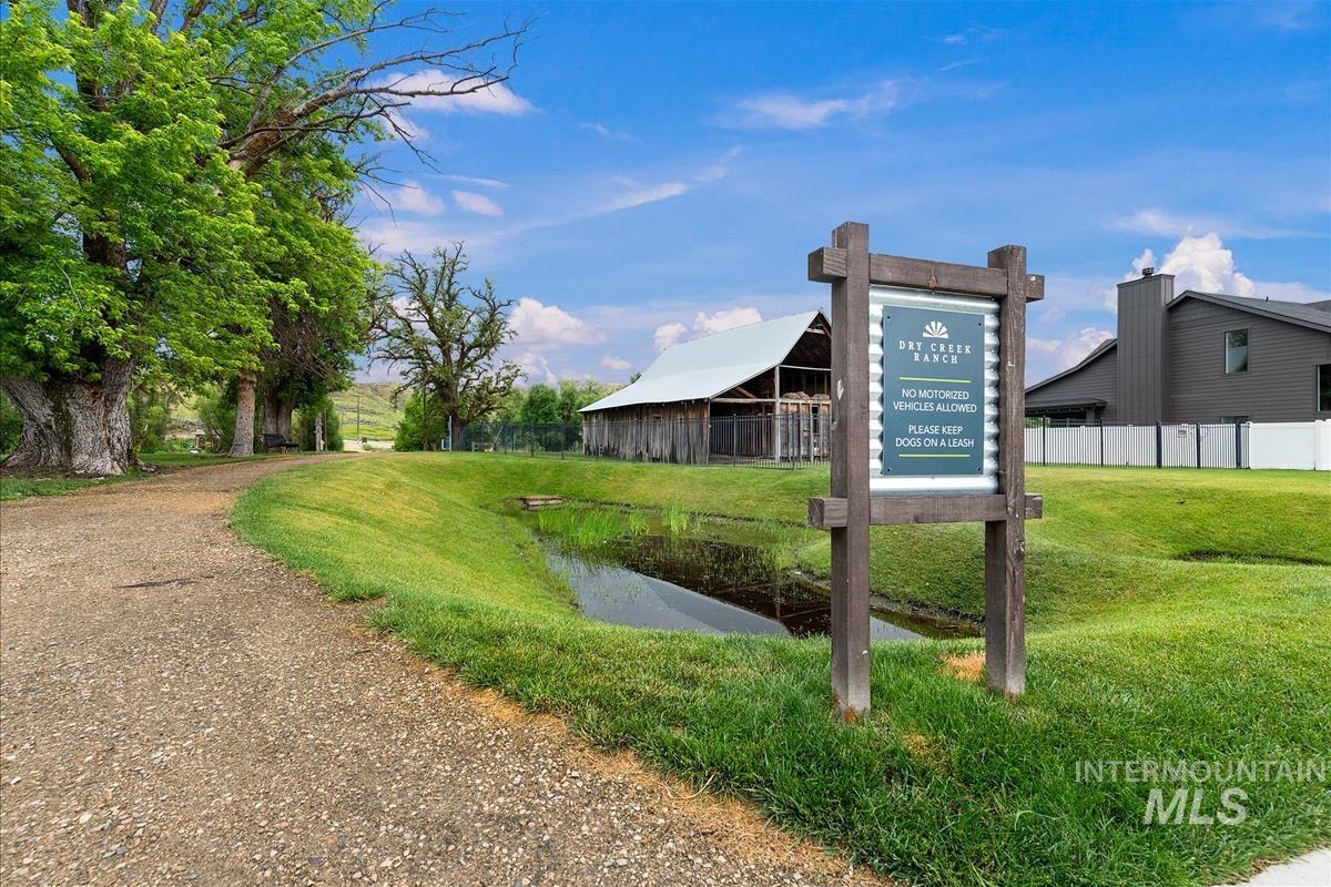 main property photo 49