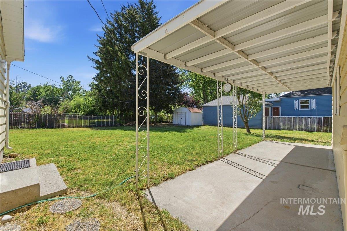 main property photo 22