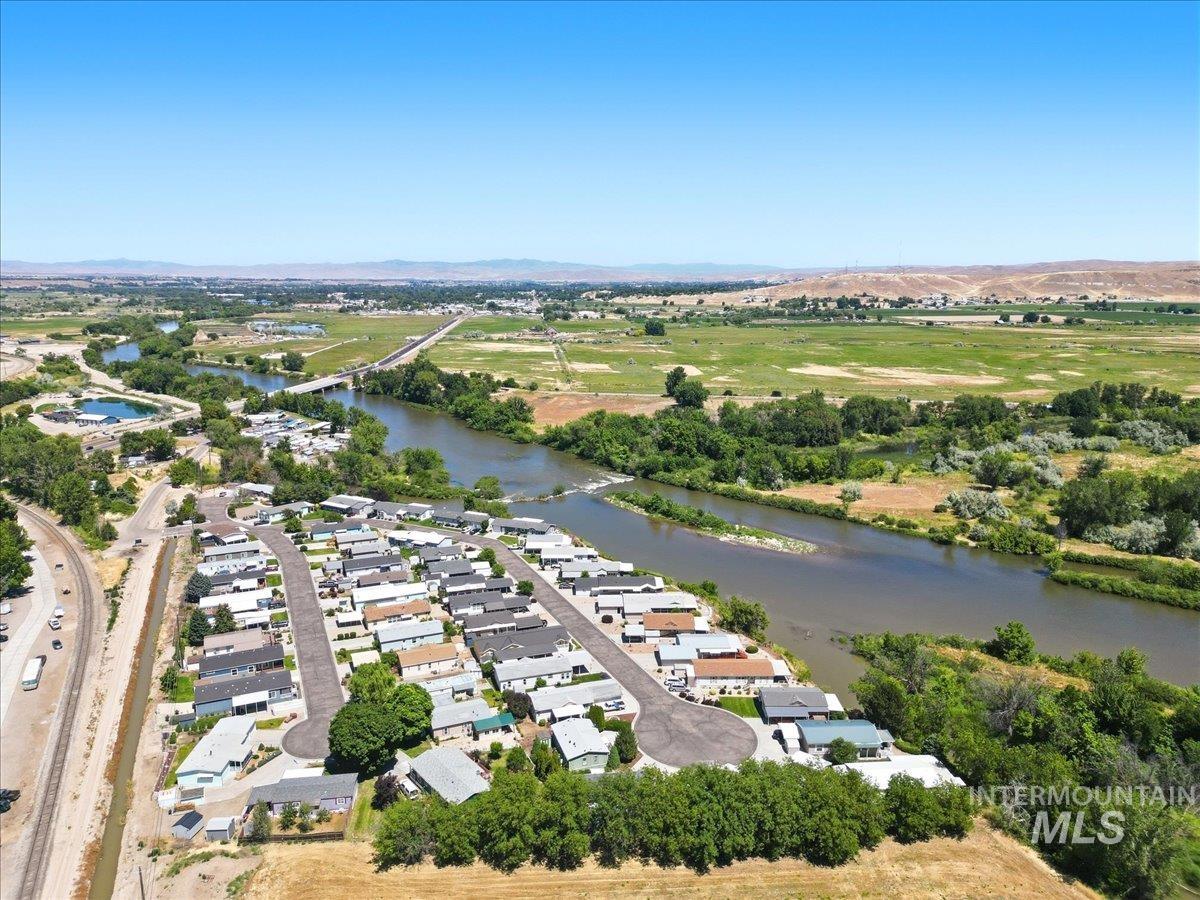 main property photo 36
