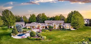 image of property with 4 Bed | 5 Bath | 6,193 Sqft